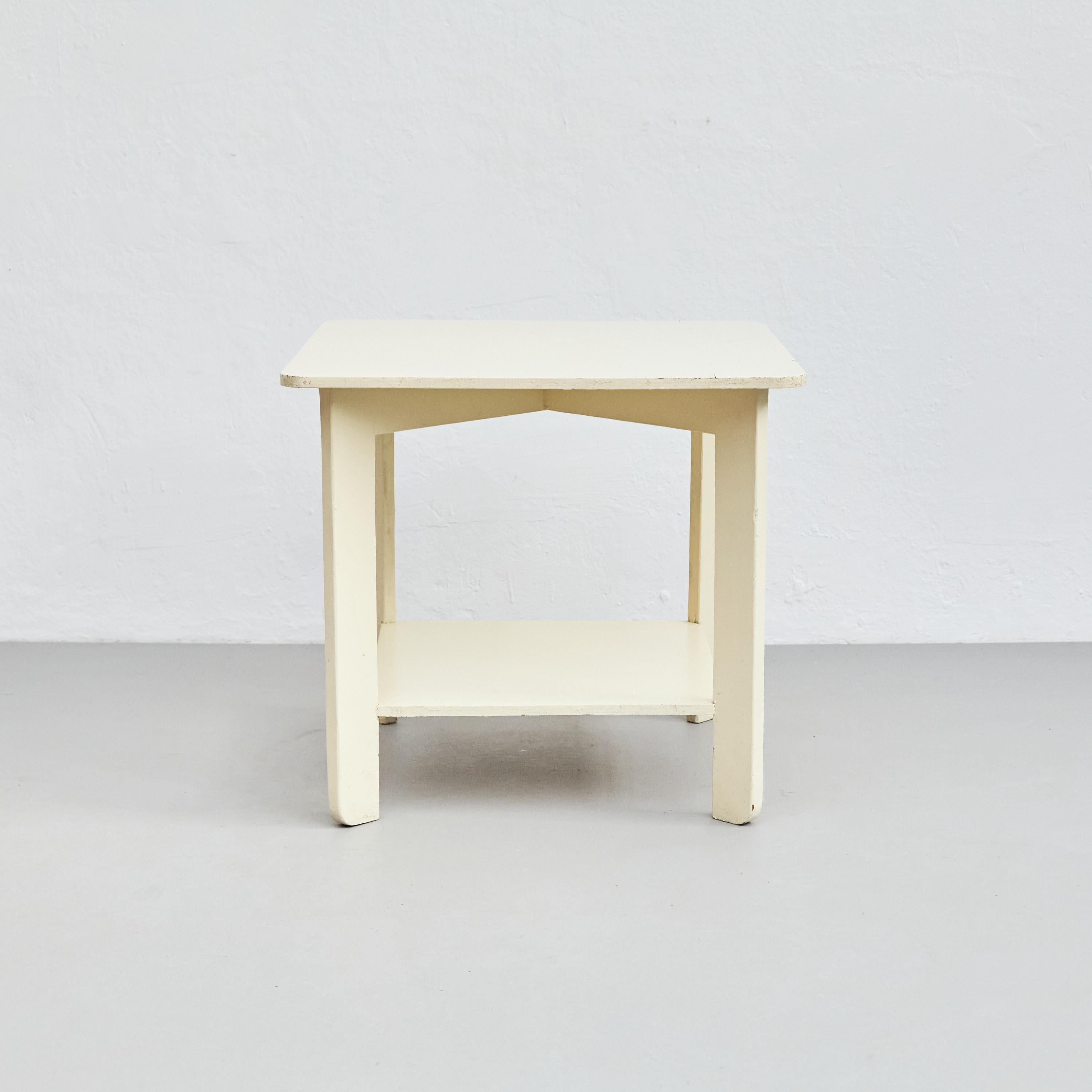 Allemand Table basse laquée blanche de style Bauhaus de The MODERNITY, circa 1960 en vente