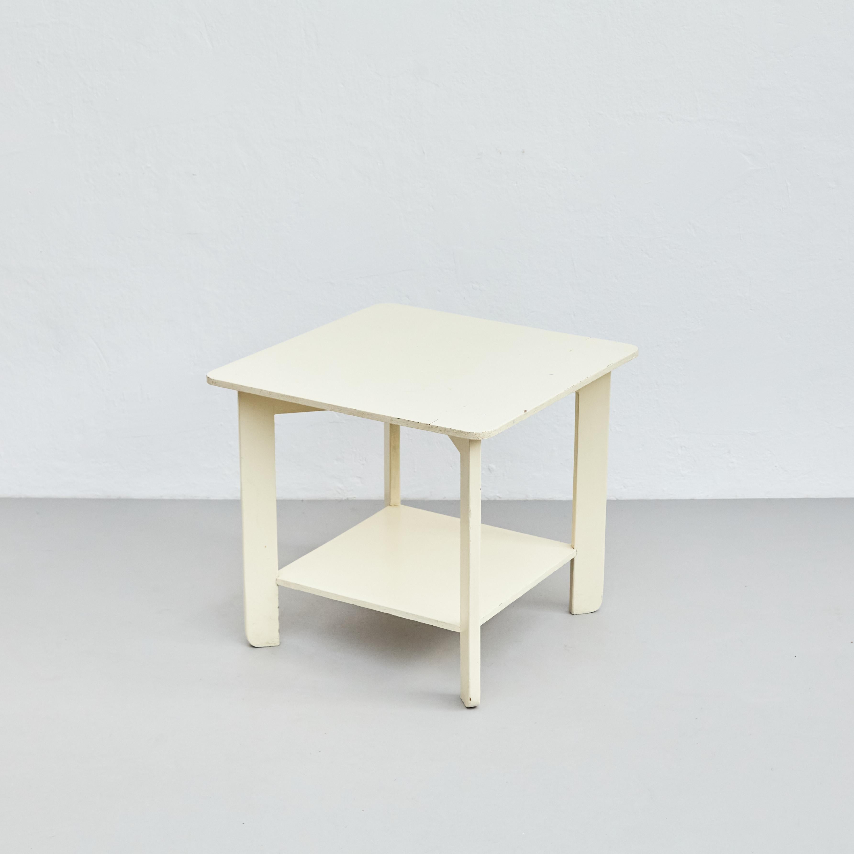 Table basse laquée blanche de style Bauhaus de The MODERNITY, circa 1960 Bon état - En vente à Barcelona, ES