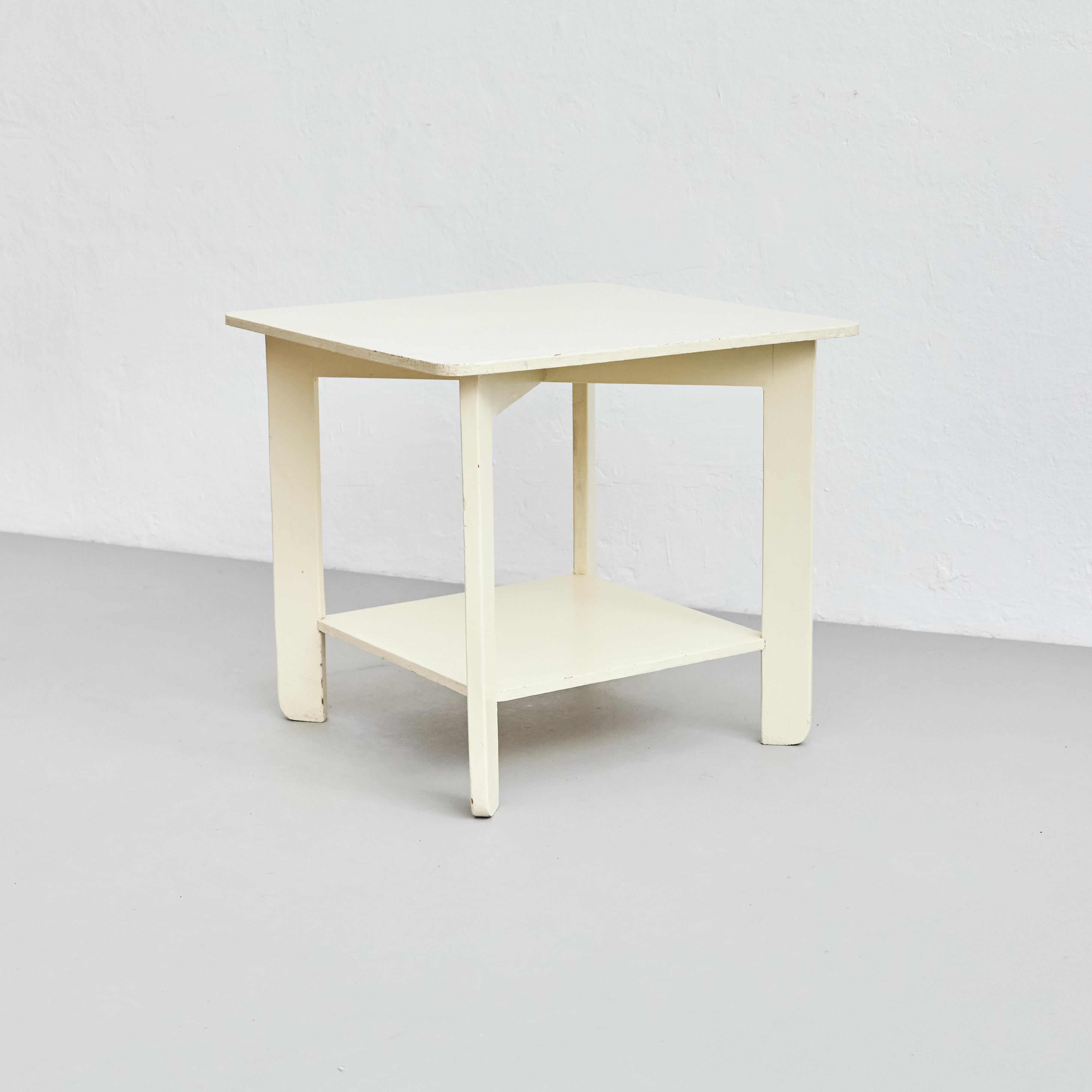 Wood Mid-Century Modern Bauhaus Style White Lacquered Coffee Table, circa 1960 For Sale