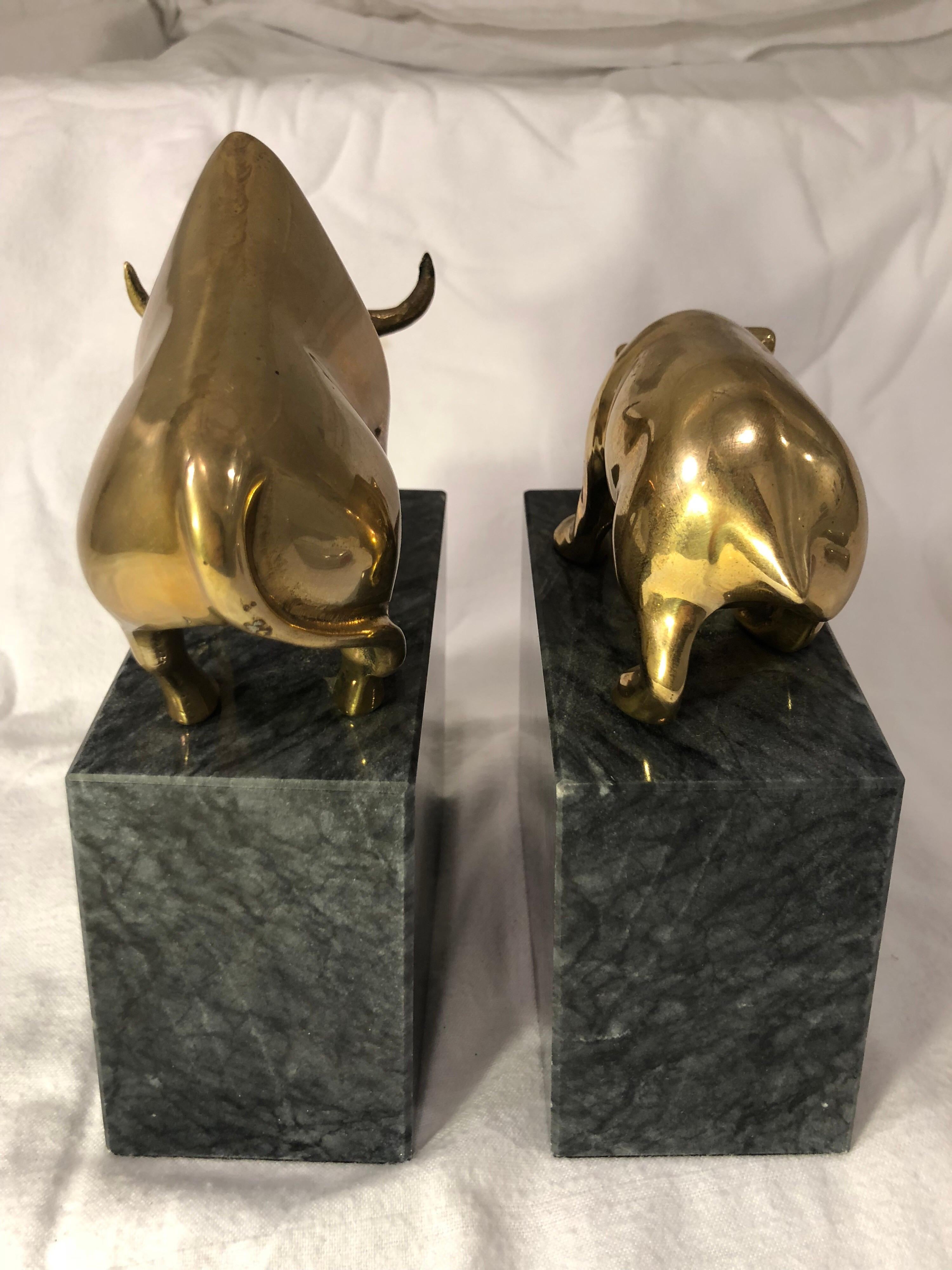 Mid-Century Modern Bear and Bull Market Bookends In Good Condition In Redding, CT