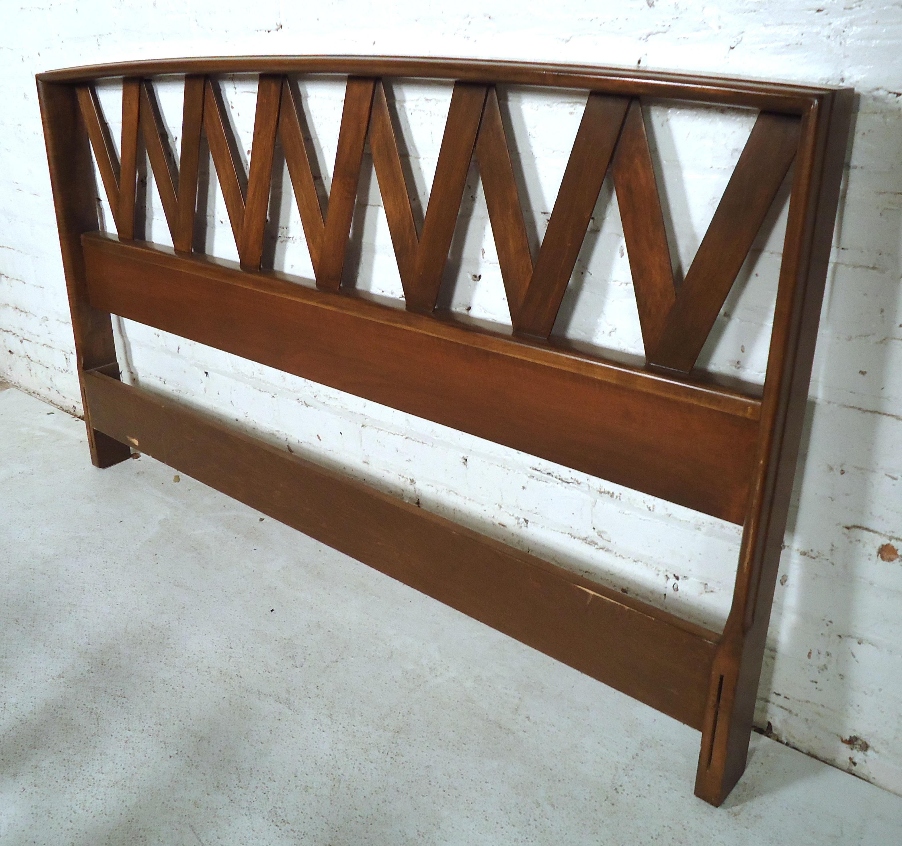 Walnut Mid-Century Modern Bed by Paul Frankl For Sale