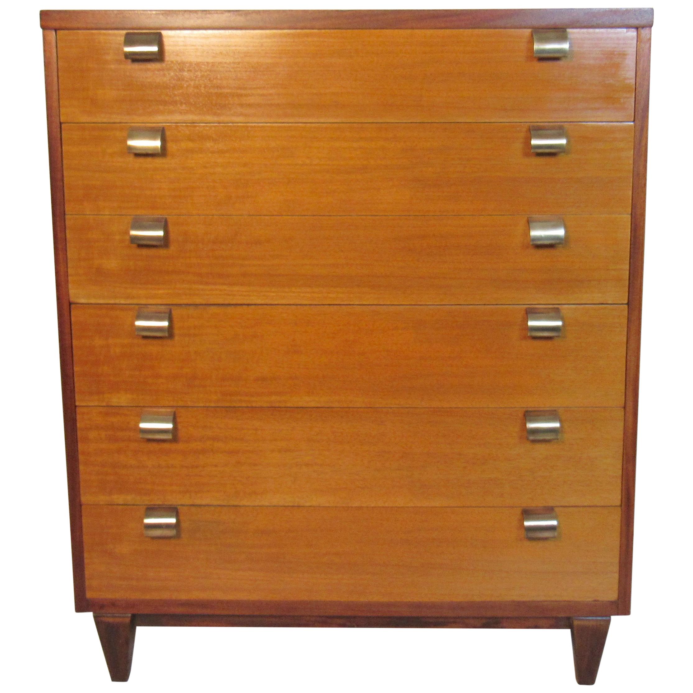 MidCentury Modern Bedroom Dresser in the Style of Nelson For Sale at 1stDibs