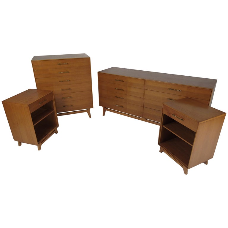 Mid Century Modern Bedroom Suite By R Way For Sale At 1stdibs