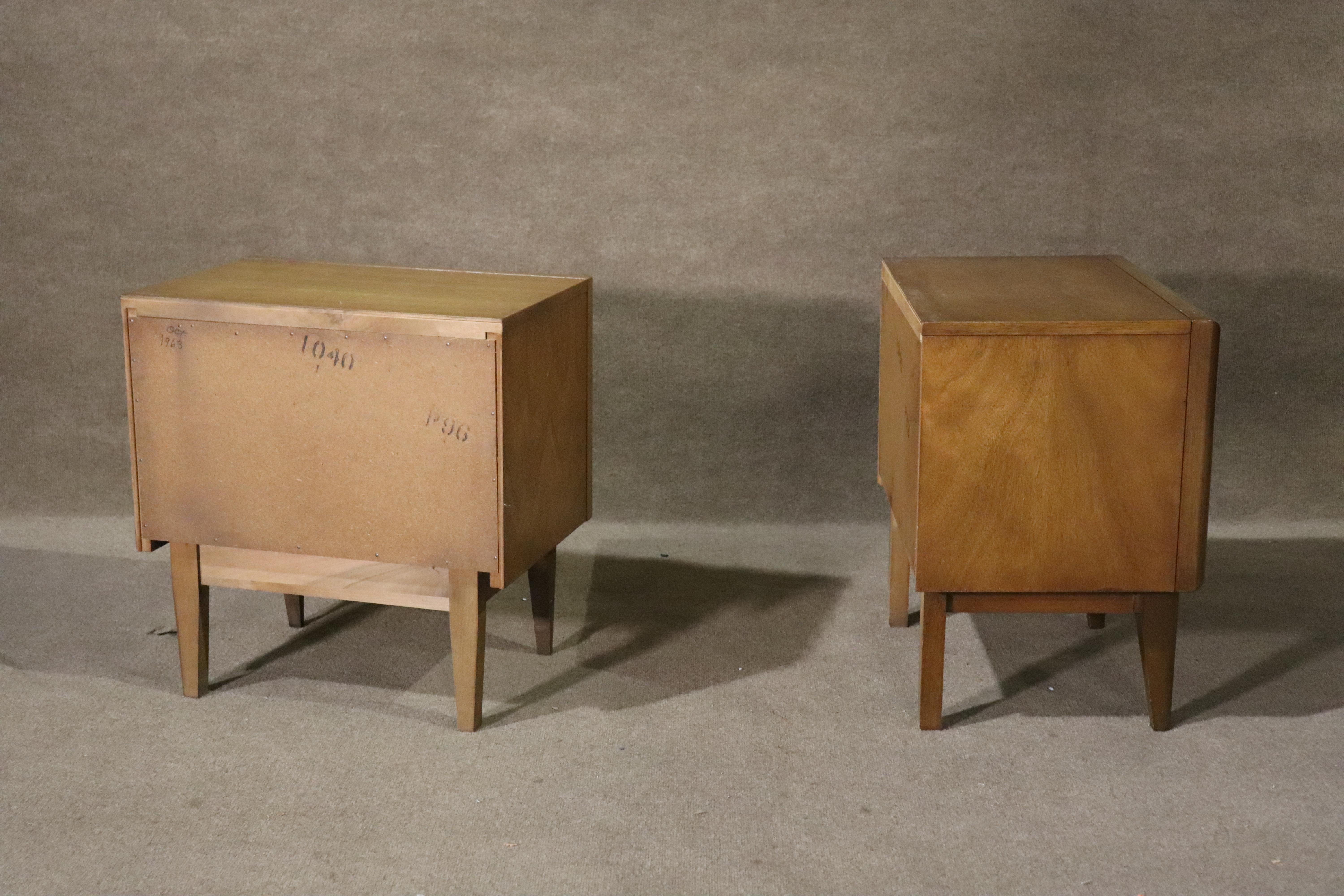 Mid-Century Modern Bedside Tables For Sale 6
