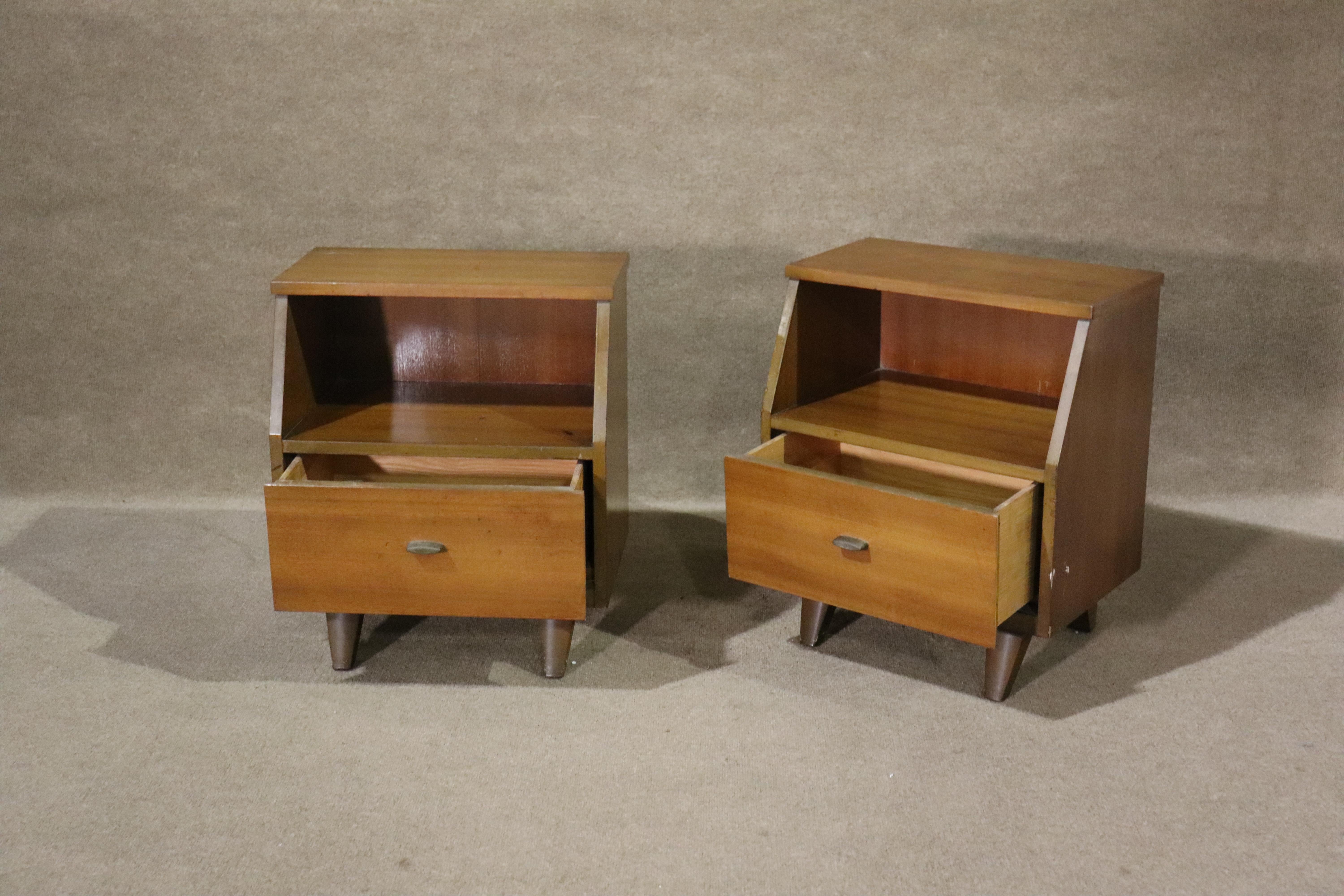 Pair of vintage modern end tables with drawer and open cabinet storage. Great for the bedroom.
Please confirm location NY or NJ