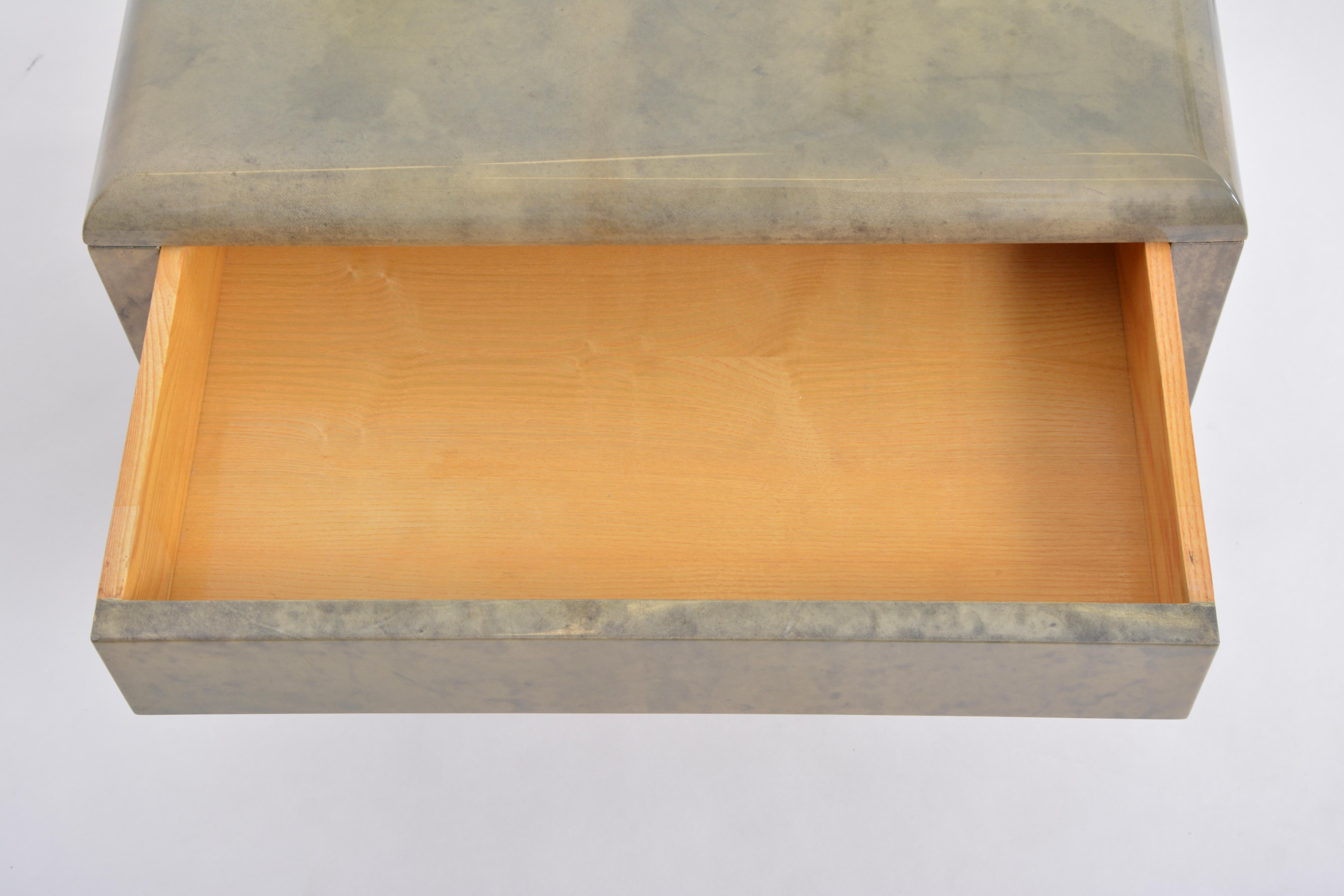 Mid-Century Modern Bedside Tables Made of Laquered Goat Skin by Aldo Tura For Sale 3