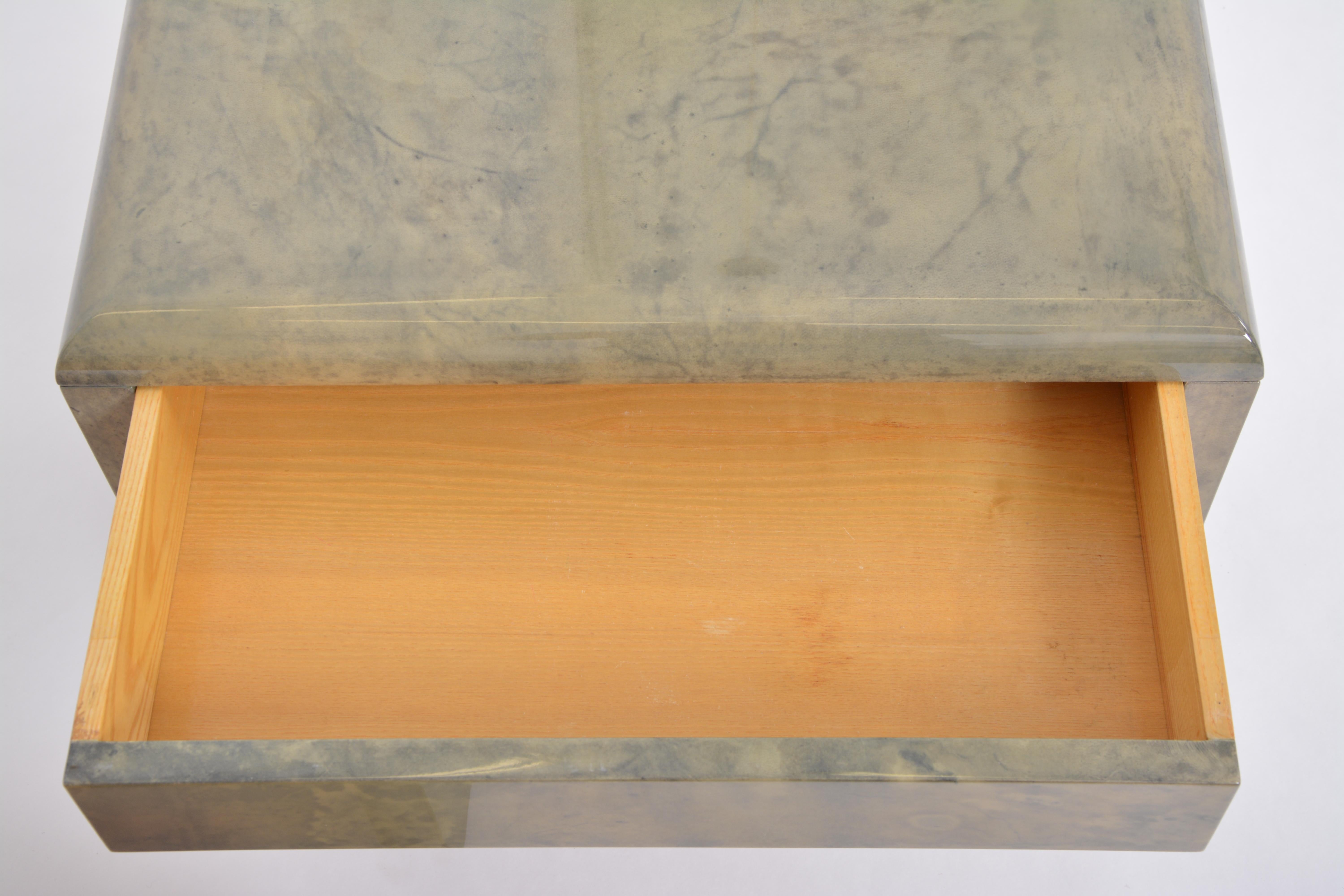 Mid-Century Modern Bedside Tables Made of Laquered Goat Skin by Aldo Tura For Sale 4