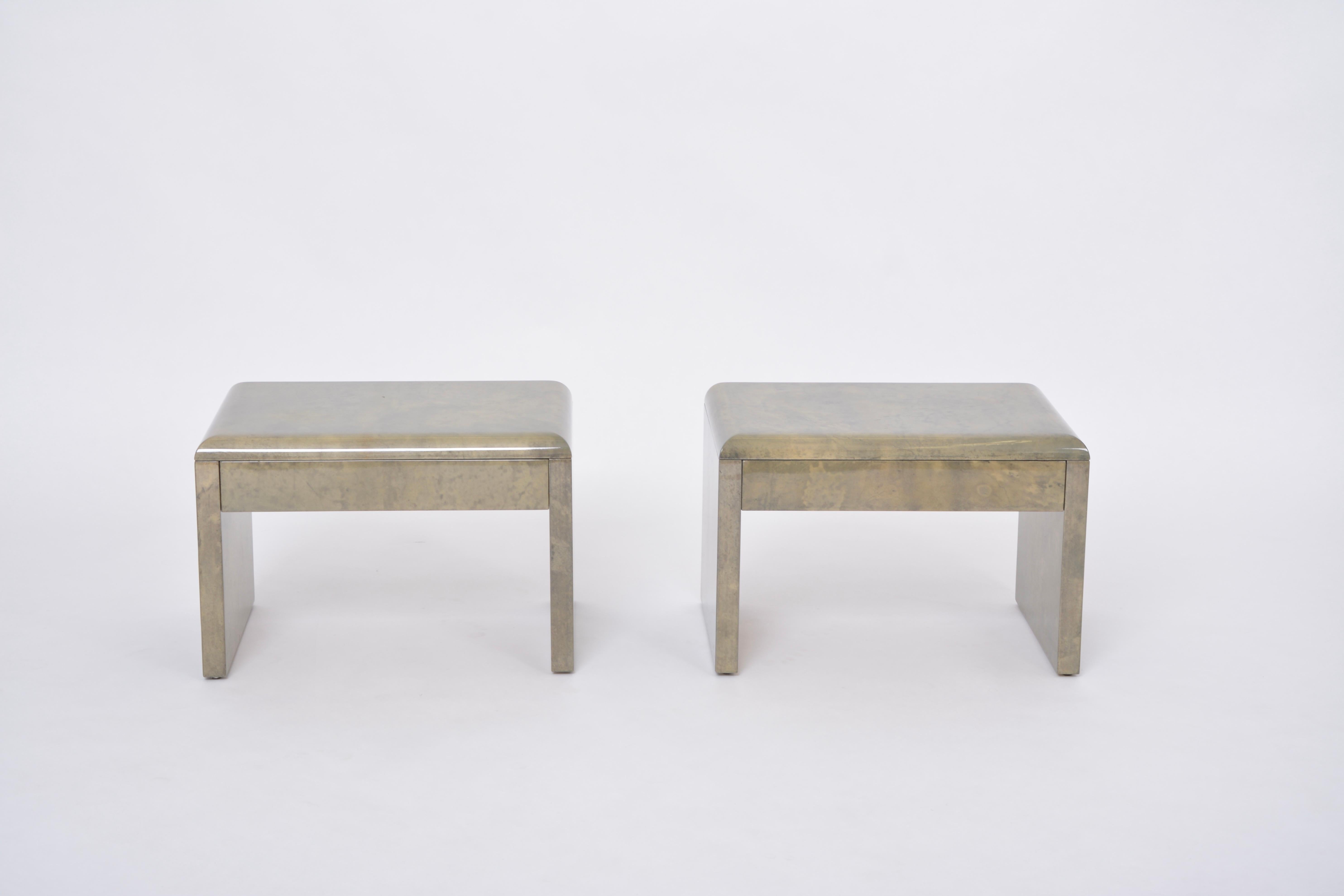 Mid-Century Modern Bedside Tables Made of Laquered Goat Skin by Aldo Tura For Sale 5