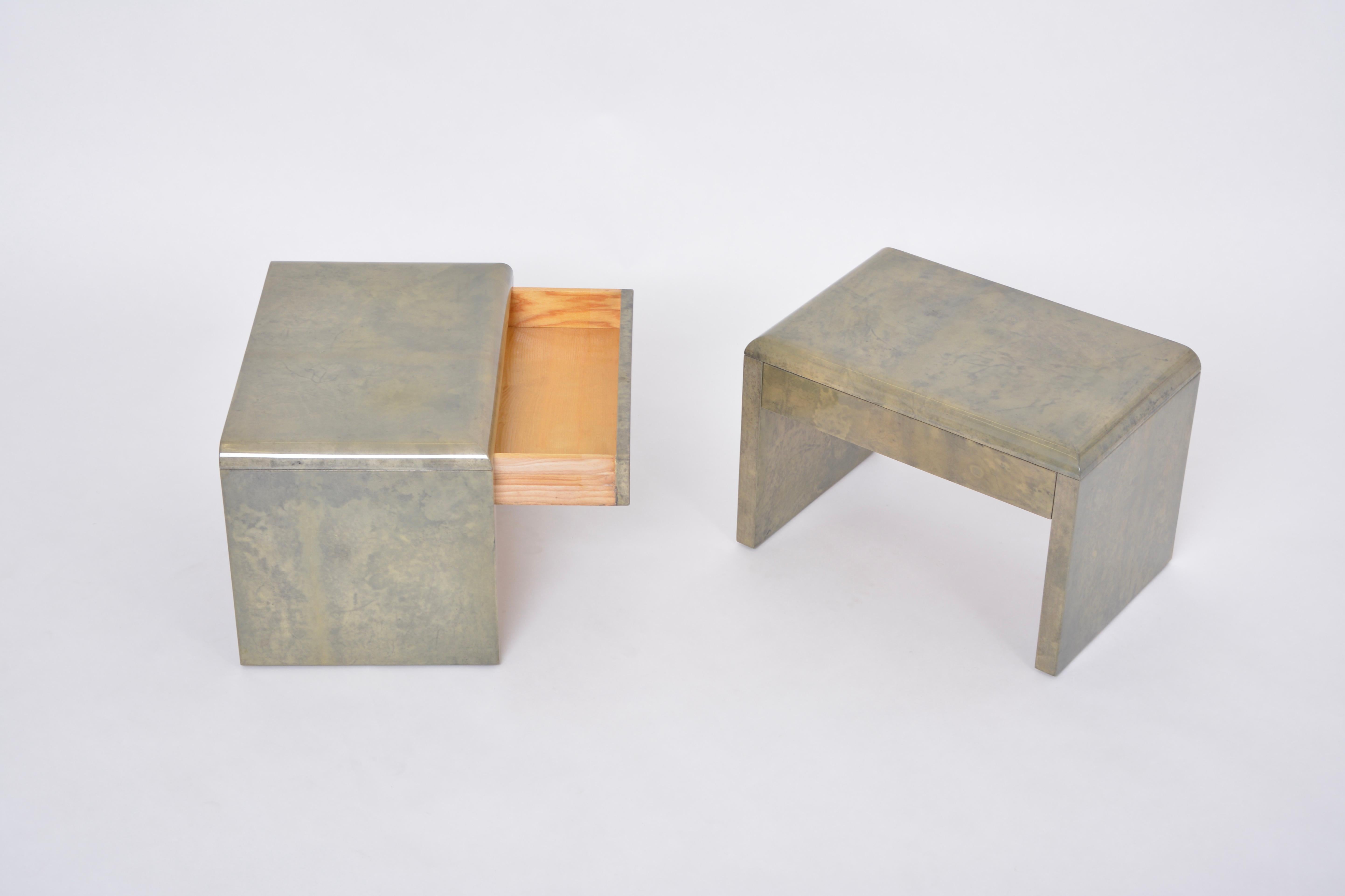 Italian Mid-Century Modern Bedside Tables Made of Laquered Goat Skin by Aldo Tura For Sale