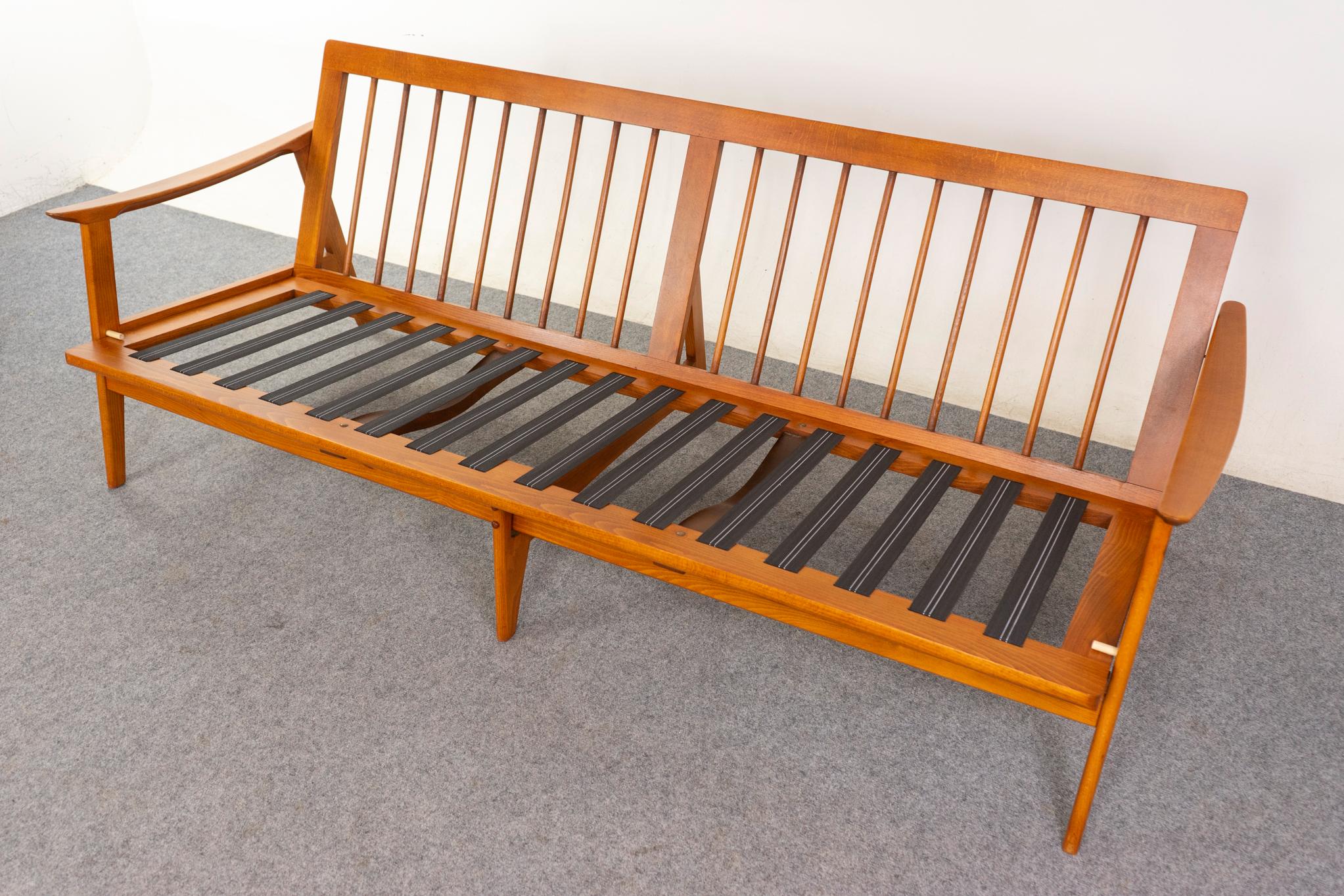 Mid-Century Modern Beech Sofa For Sale 5