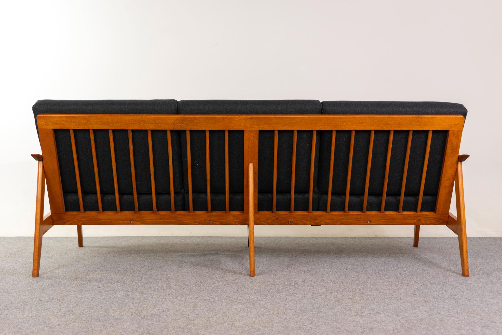 Mid-Century Modern Beech Sofa For Sale 4
