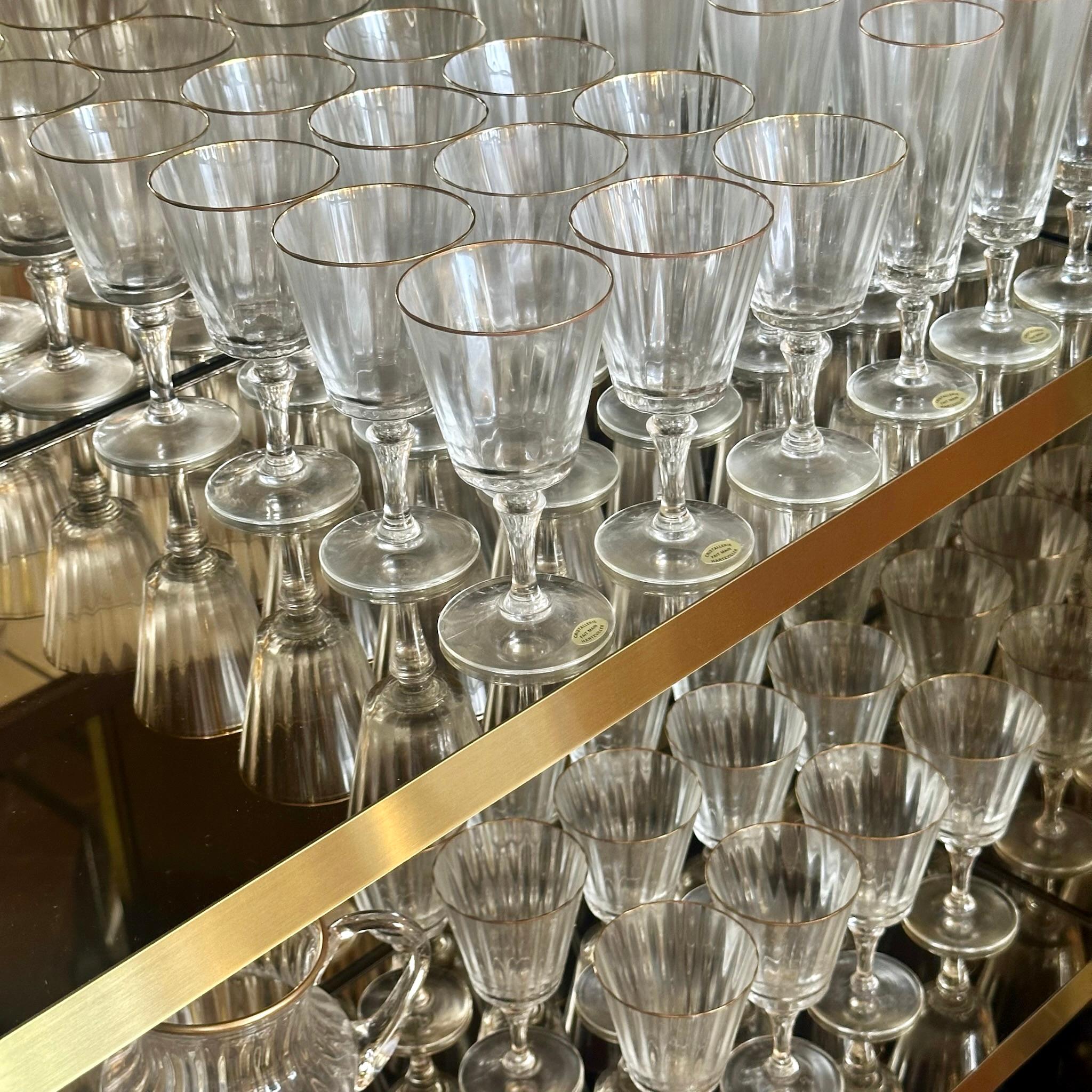 Mobile bar a secco in legno di faggio, ottone, specchio e vetro artistico di Murano della modernità di metà secolo in vendita 7