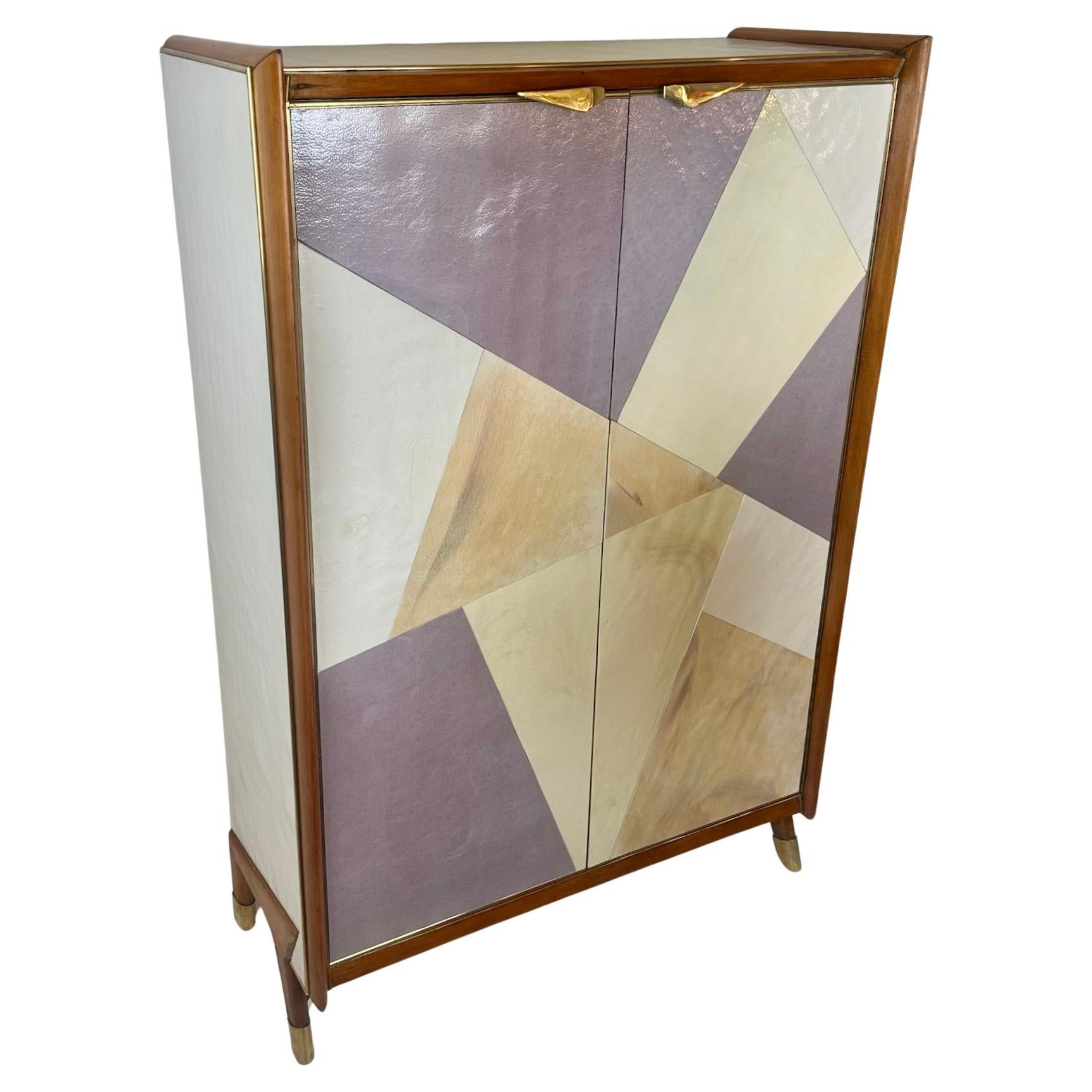 Mid-Century Modern Barschrank aus Buchenholz, Messing, Spiegel und Murano-Kunstglas