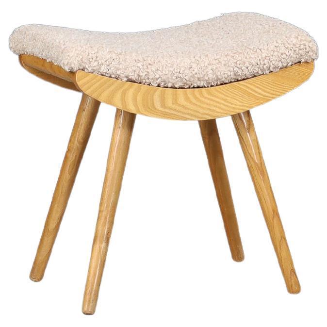 Sgabello moderno di metà secolo in legno di faggio e tappezzeria New Teddy Cecoslovacchia 1960s