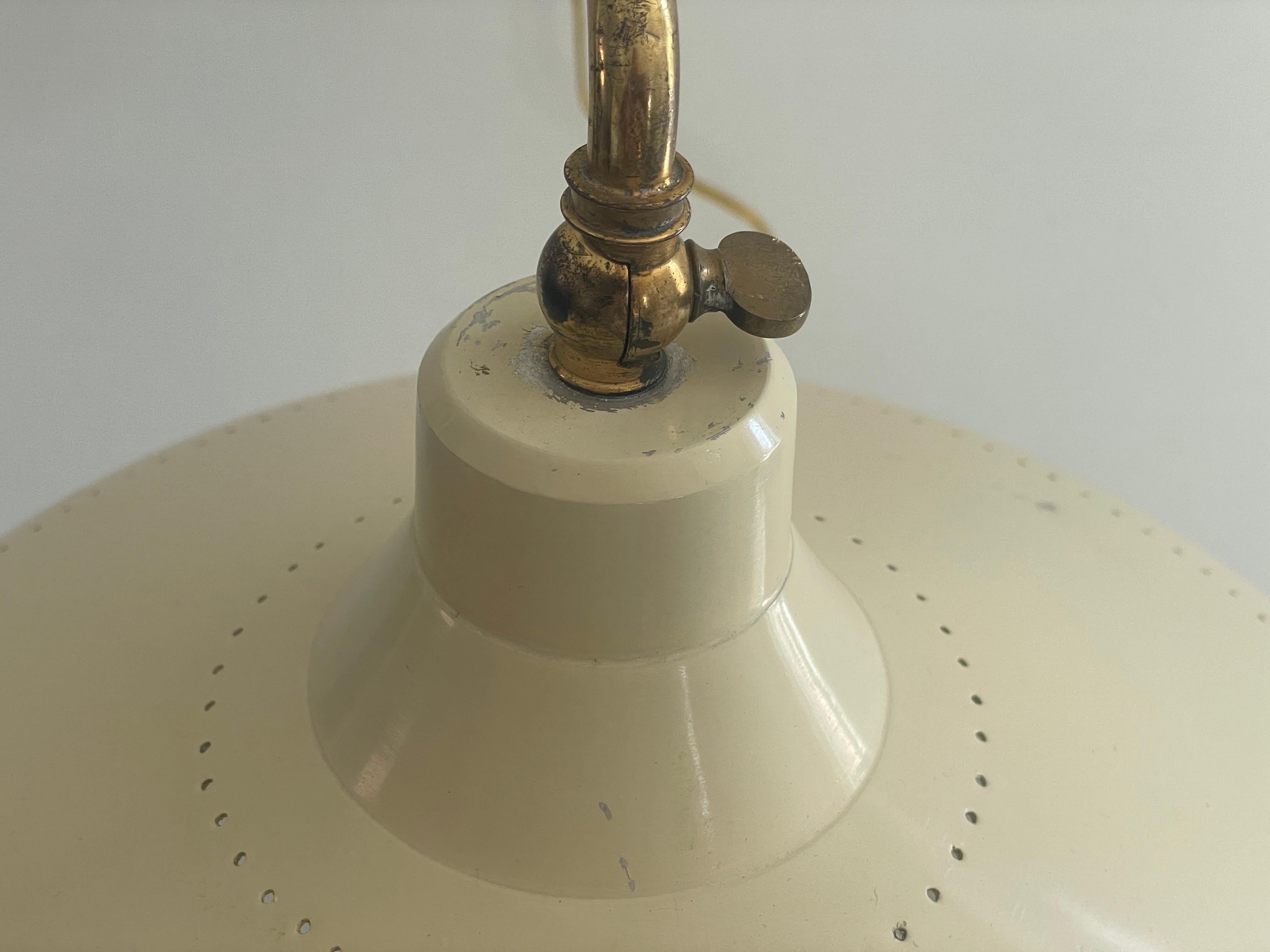 Mid-Century Modern Beige Brass Wall Lamp, 1950s, Italy en vente 10