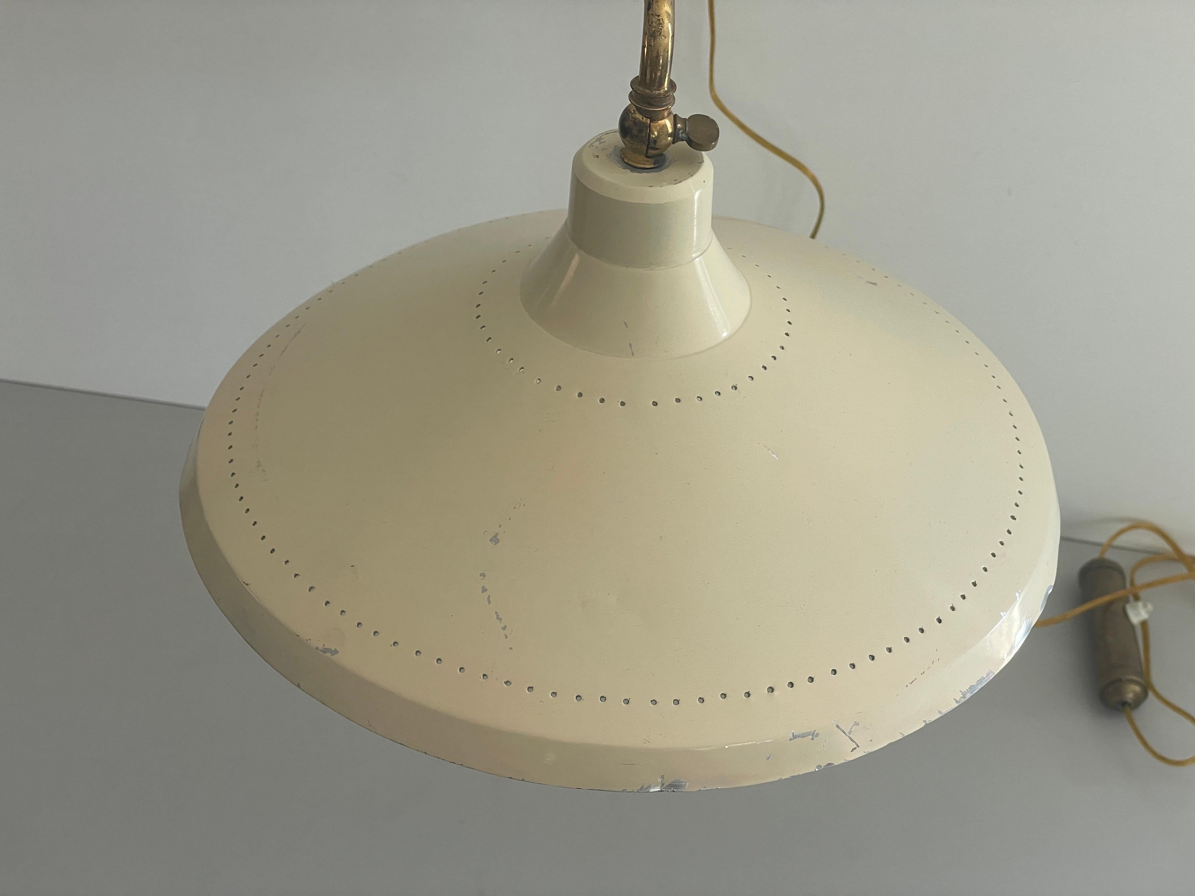 Mid-Century Modern Beige Brass Wall Lamp, 1950s, Italy en vente 12