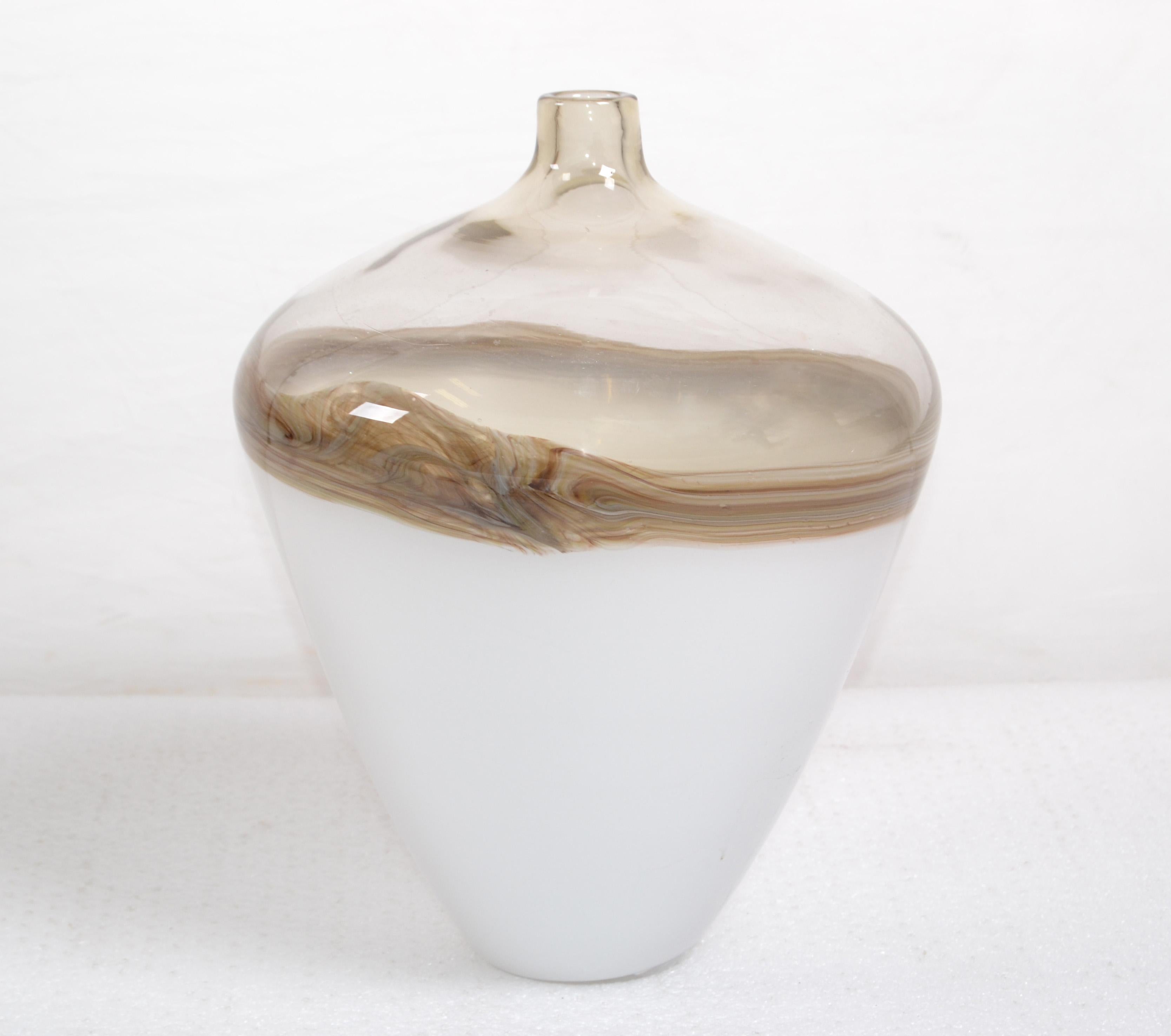 Mid-Century Modern Beige & Brown Urn Shaped Murano Art Glass Vase, Italy, 1979 4