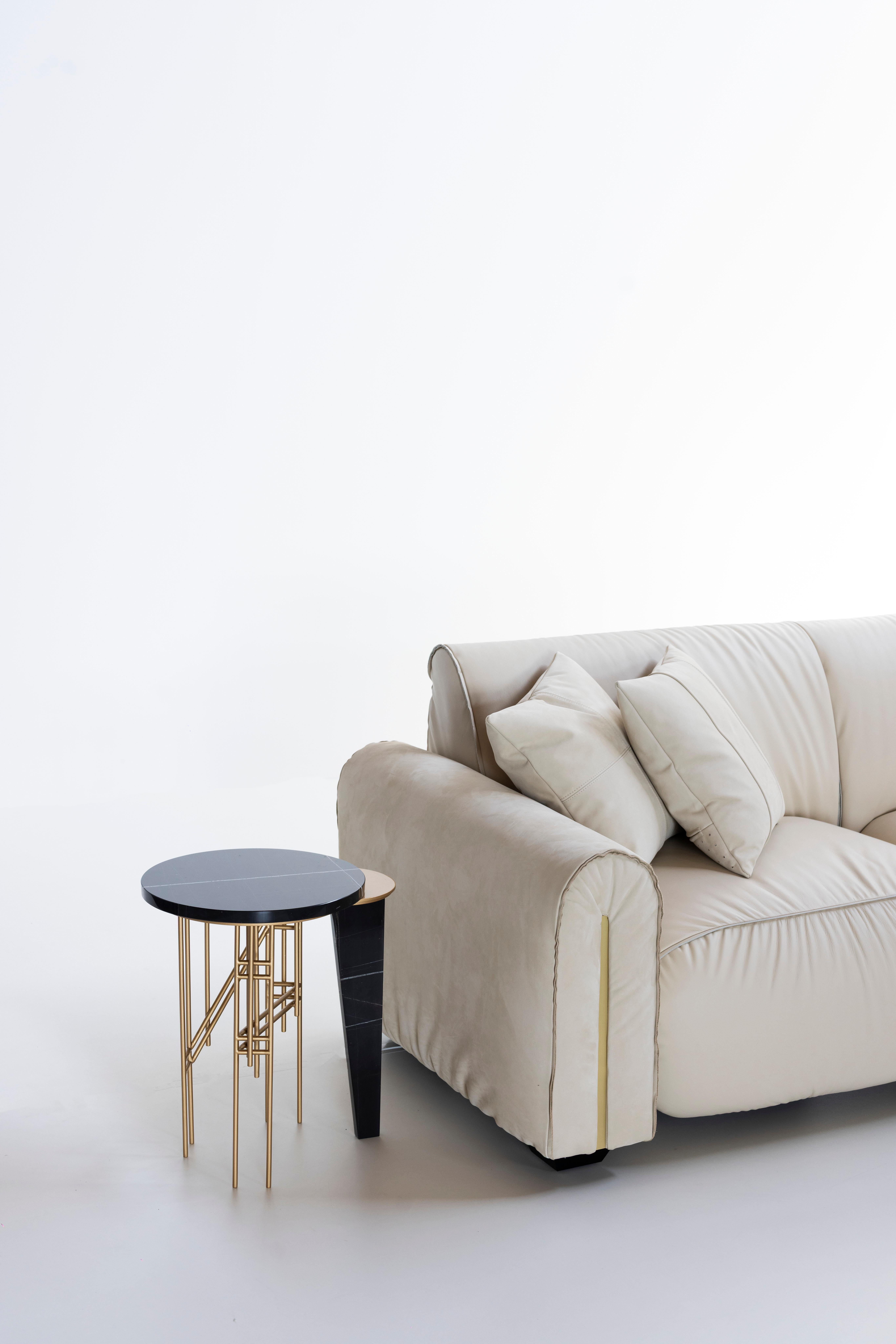 Mid-Century Modern Beijinho Sofa, Beige Nubukleder, Handgefertigt von Greenapple im Angebot 3
