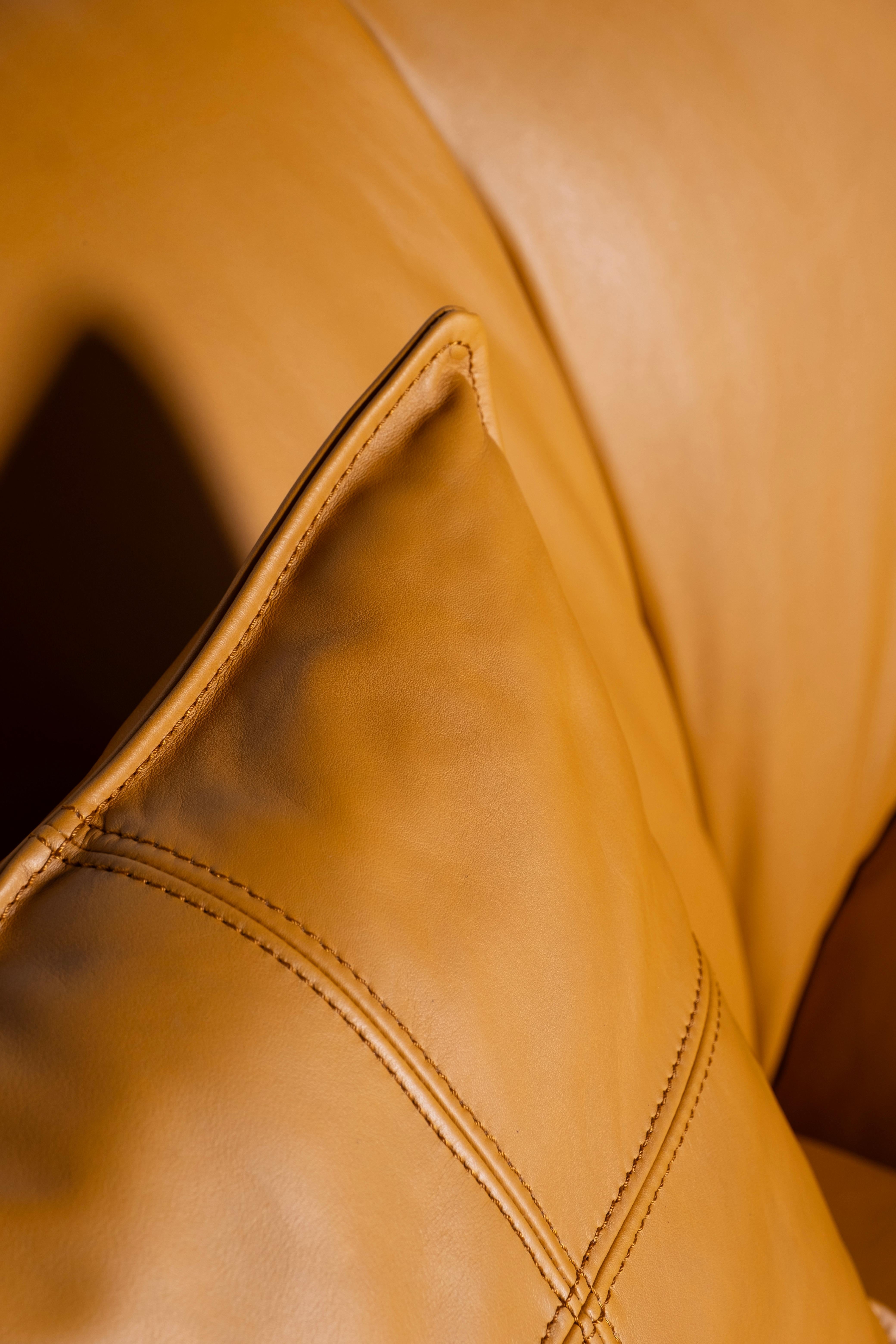 Mid-Century Modern Beijinho Sofa, Camel Italian Leather, Handmade by Greenapple For Sale 6