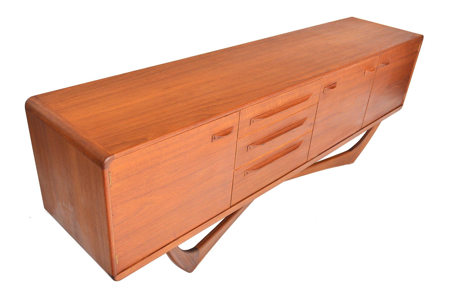 Mid-Century Modern Beithcraft Credenza in Teak 1