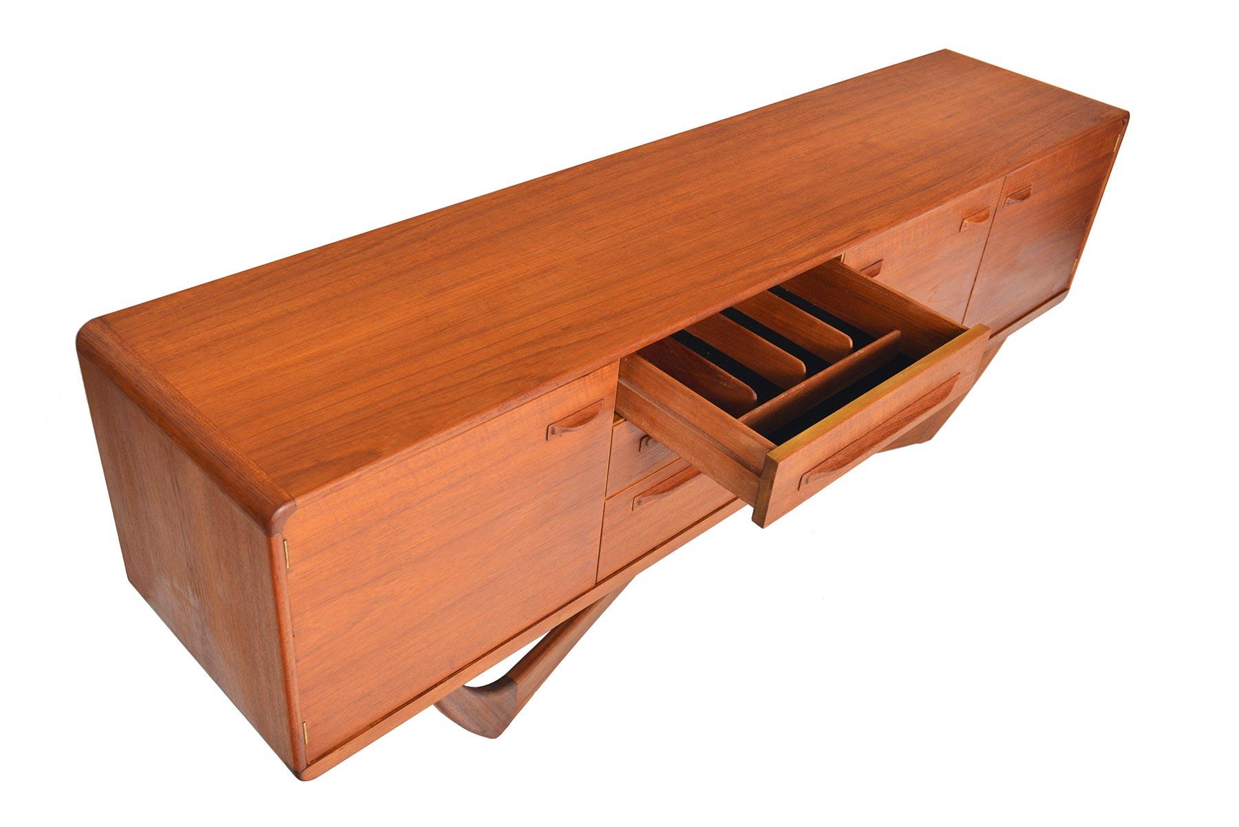 Mid-Century Modern Beithcraft Credenza in Teak 2