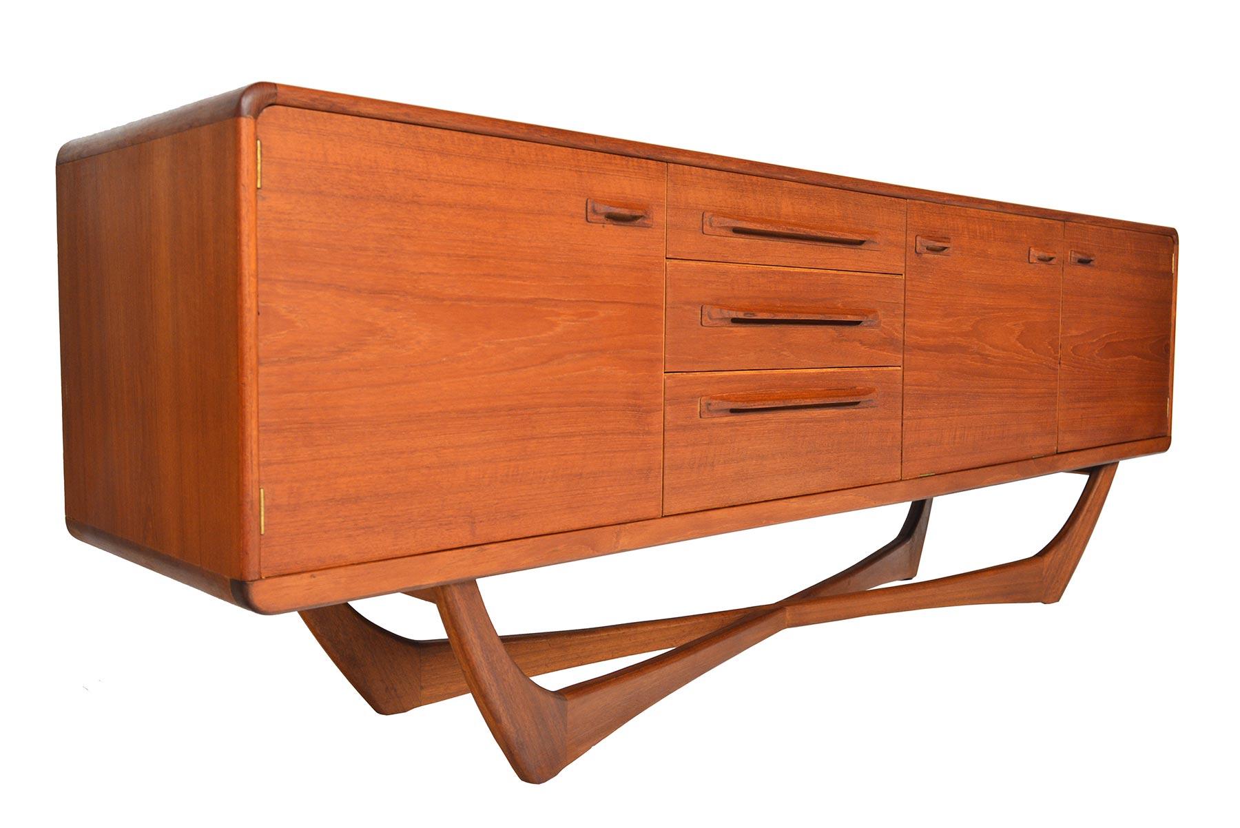 Mid-Century Modern Beithcraft Credenza in Teak 3