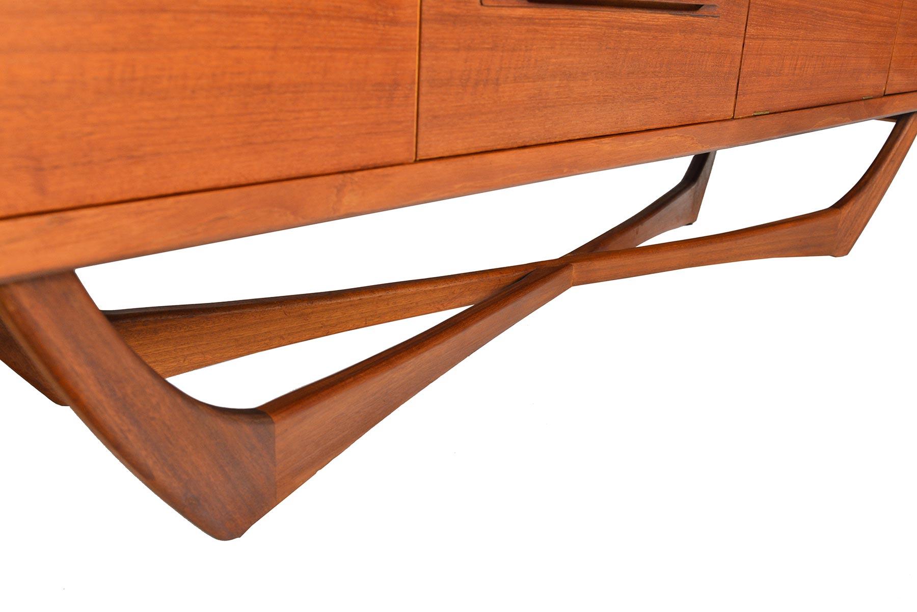 Mid-Century Modern Beithcraft Credenza in Teak 4