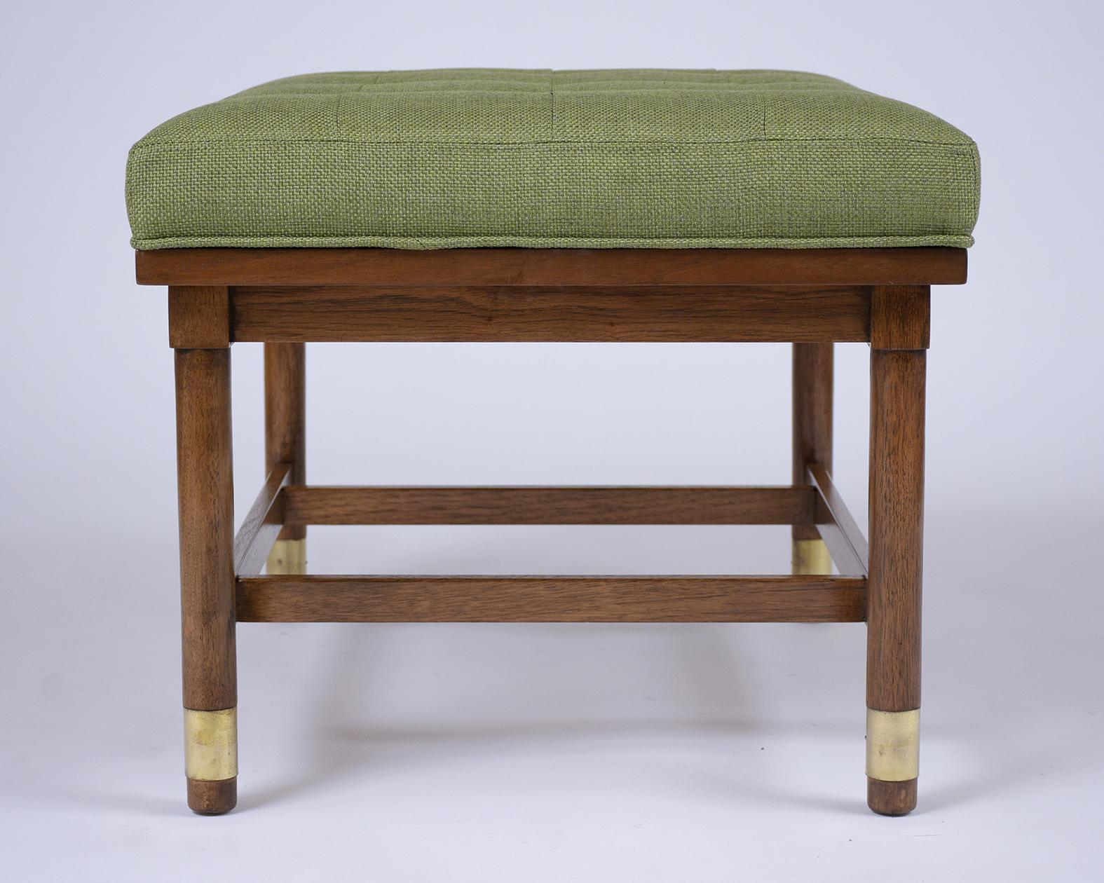 Mid-Century Modern Walnut Bench In Good Condition In Los Angeles, CA