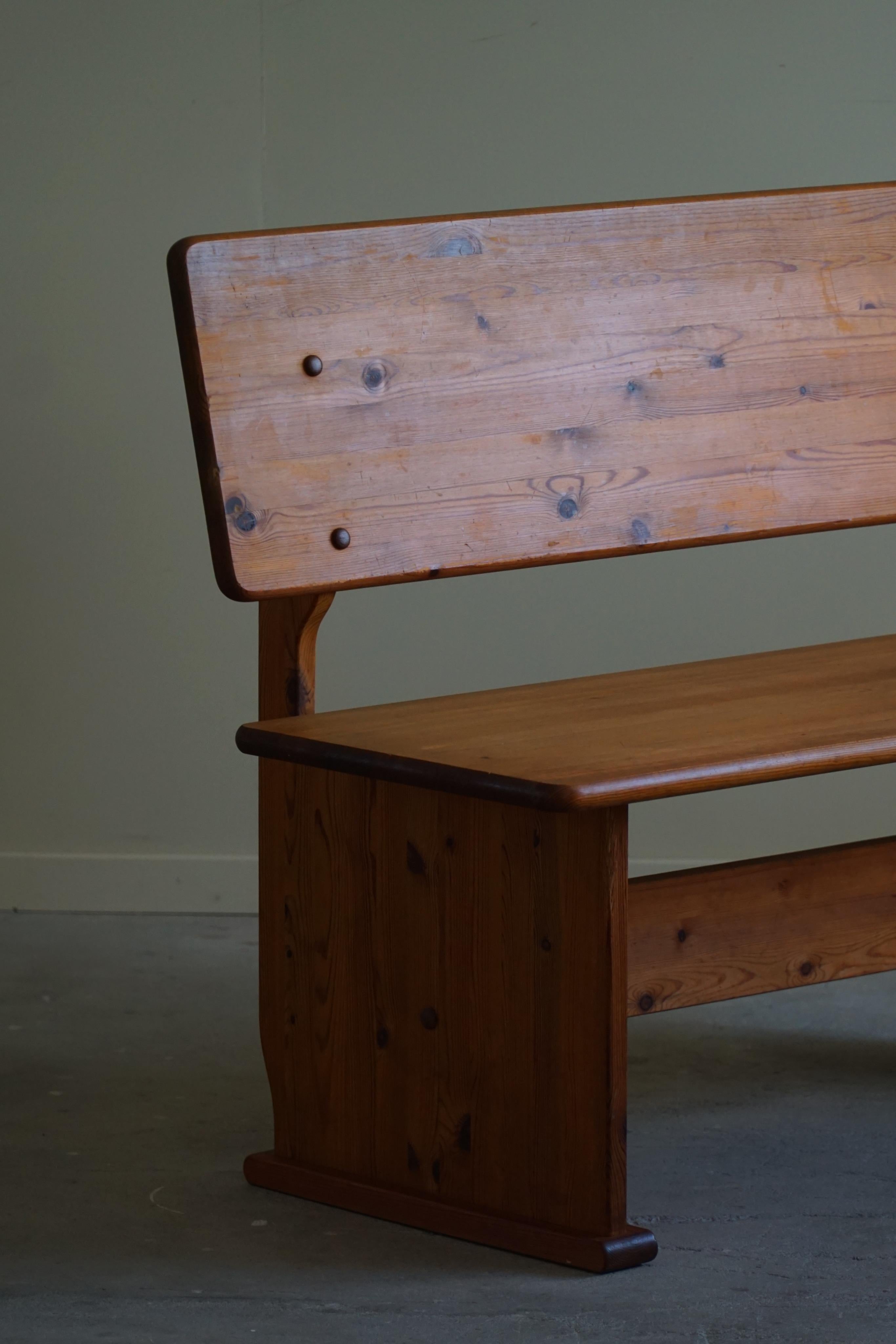 Mid Century Modern Bench in Pine, Made by a Swedish Cabinetmaker in the 1970s For Sale 9