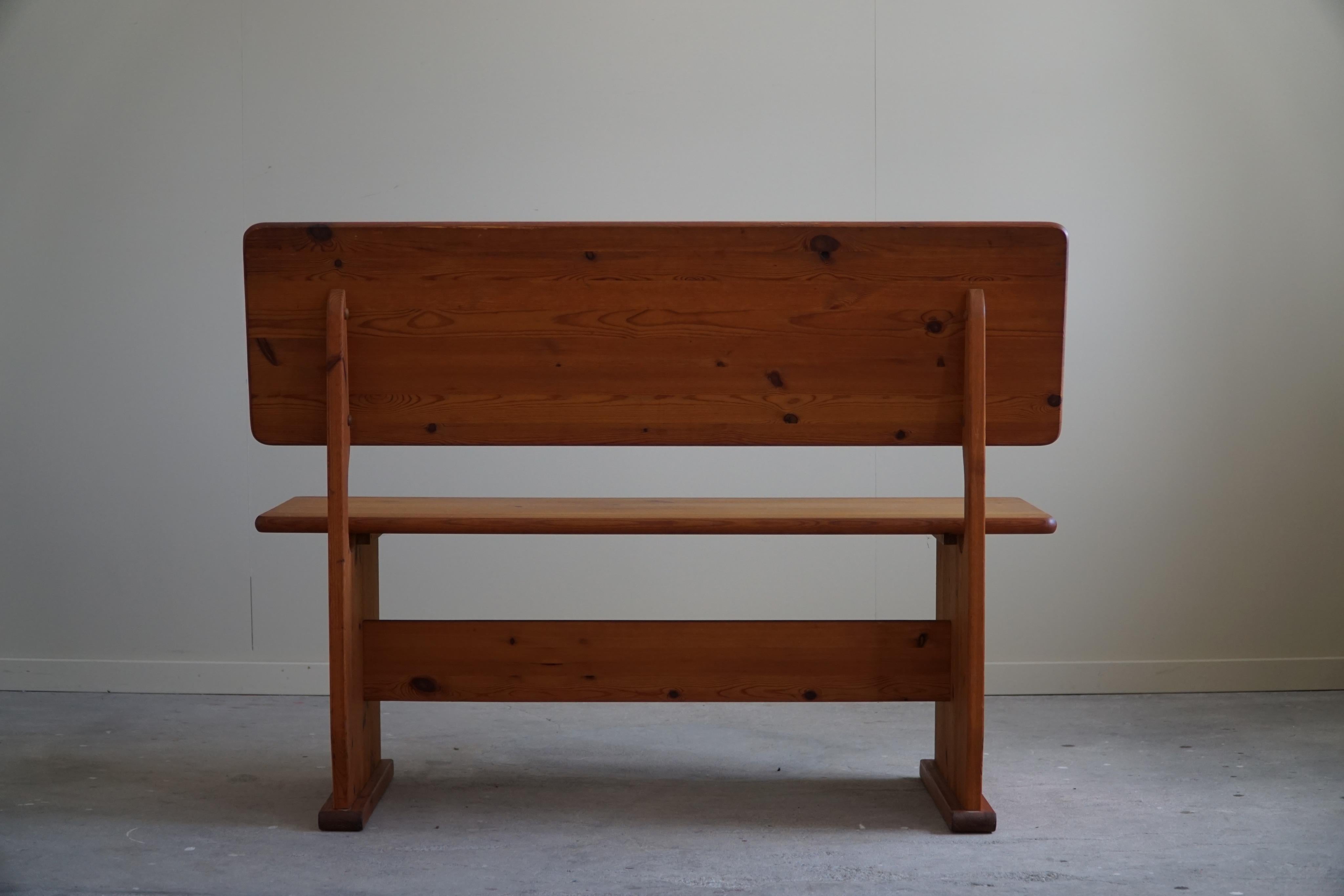 Mid Century Modern Bench in Pine, Made by a Swedish Cabinetmaker in the 1970s For Sale 1