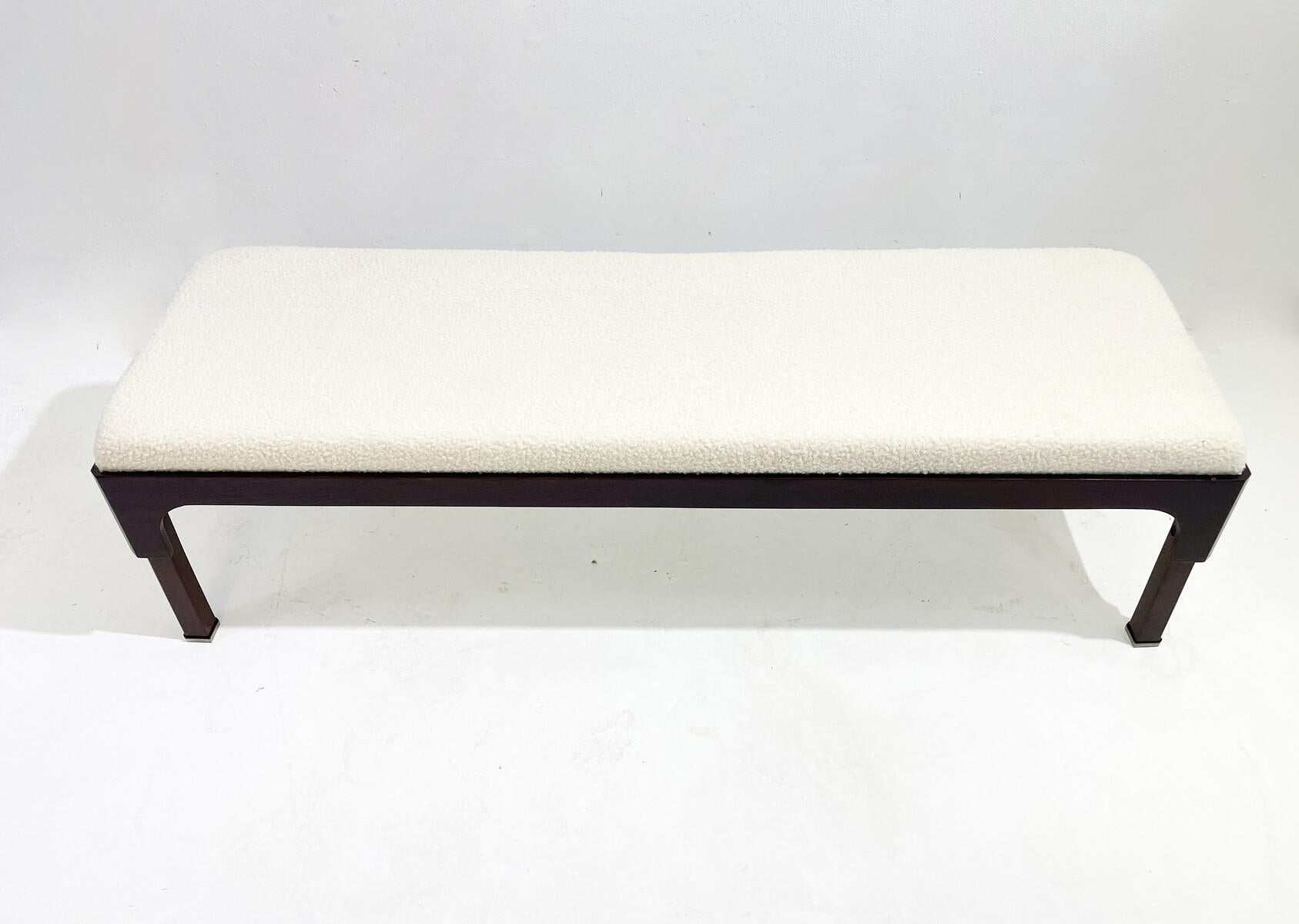 Mid-Century Modern bench, wood and white boucle fabric, Italy, 1960s.