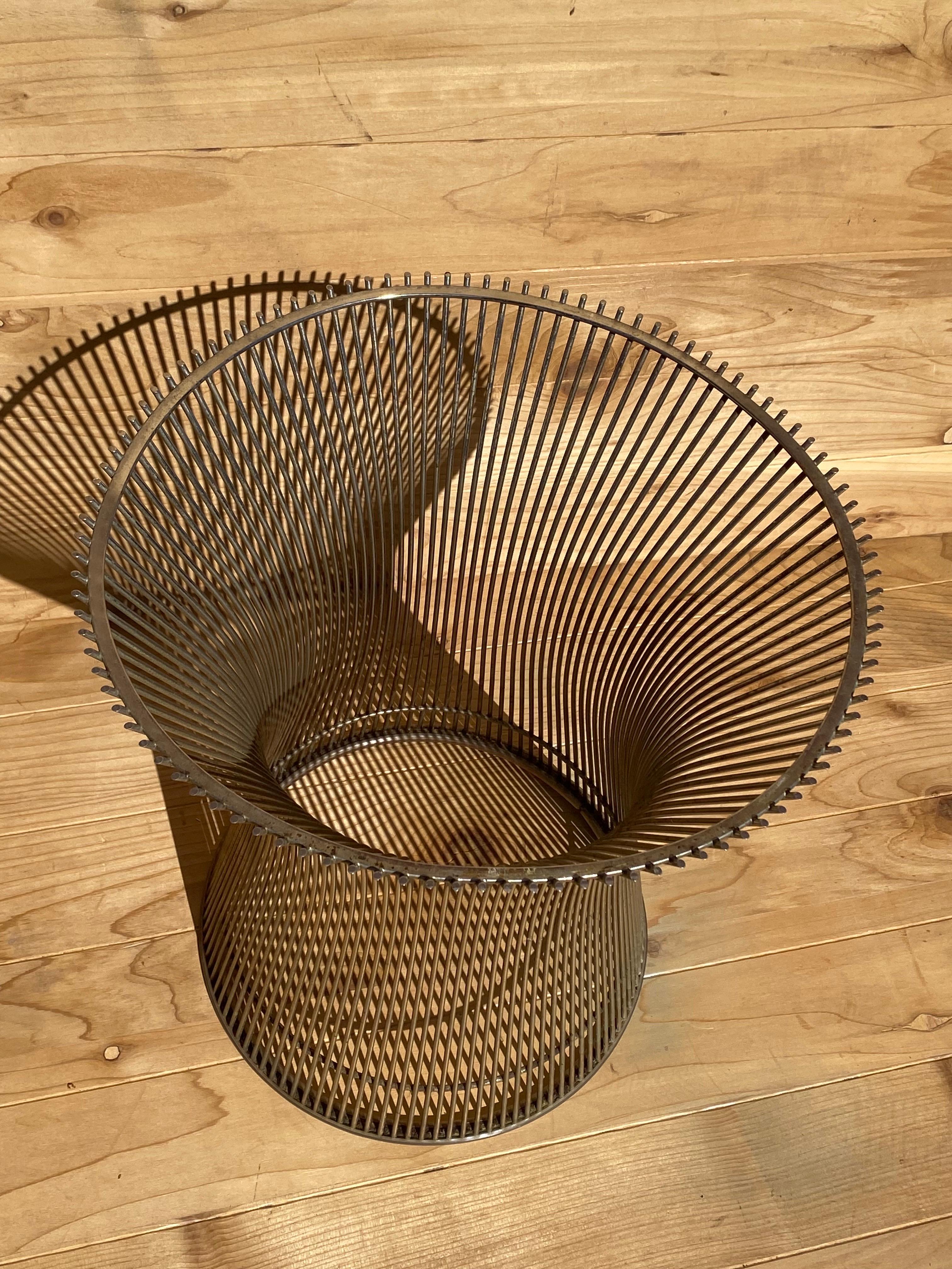 Hand-Crafted Mid Century Modern Bent Wire Nickel Side Table by Warren Platner for Knoll For Sale