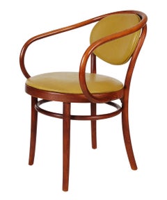 Mid-Century Modern Bent Wood B9 Armchair Dining Chairs by Le Corbusier / Thonet