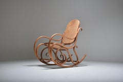 Mid-Century Modern Bentwood and Cane Rocking Chair Thonet N° 10, France, 1950