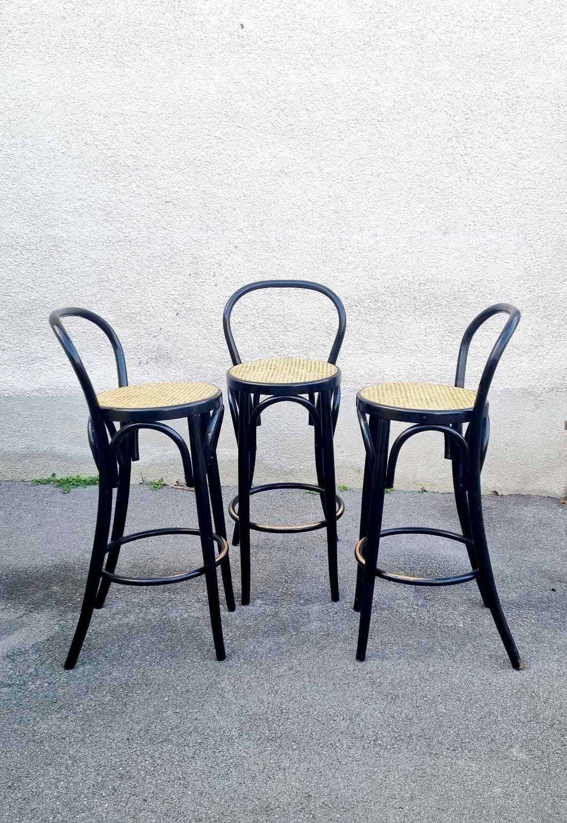 Moderne Barhocker aus Bugholz aus der Mitte des Jahrhunderts im Thonet-Stil, Italien 80er Jahre, 3er-Set, Set im Angebot 5