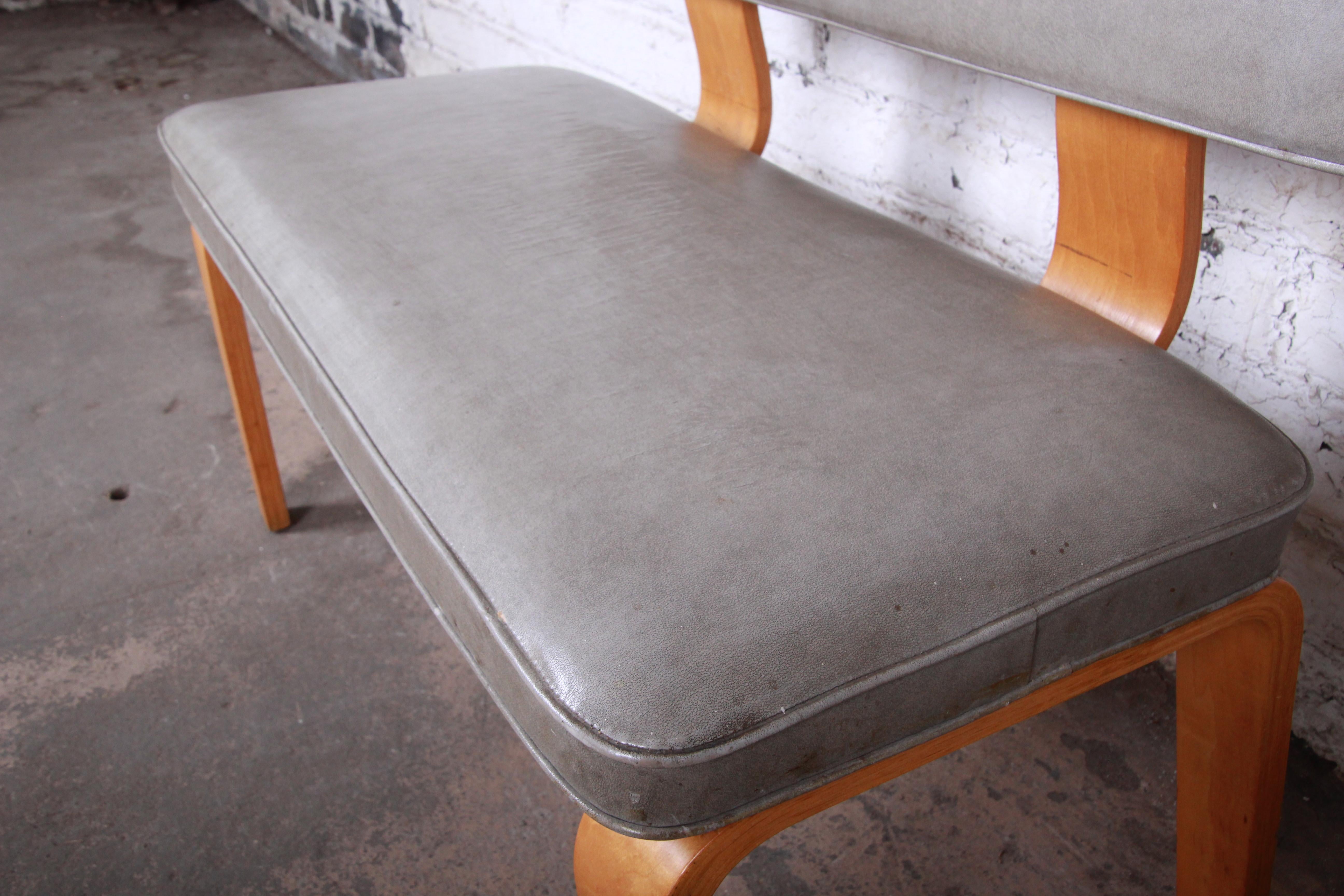 Mid-Century Modern Bentwood Bench Attributed to Thonet 1