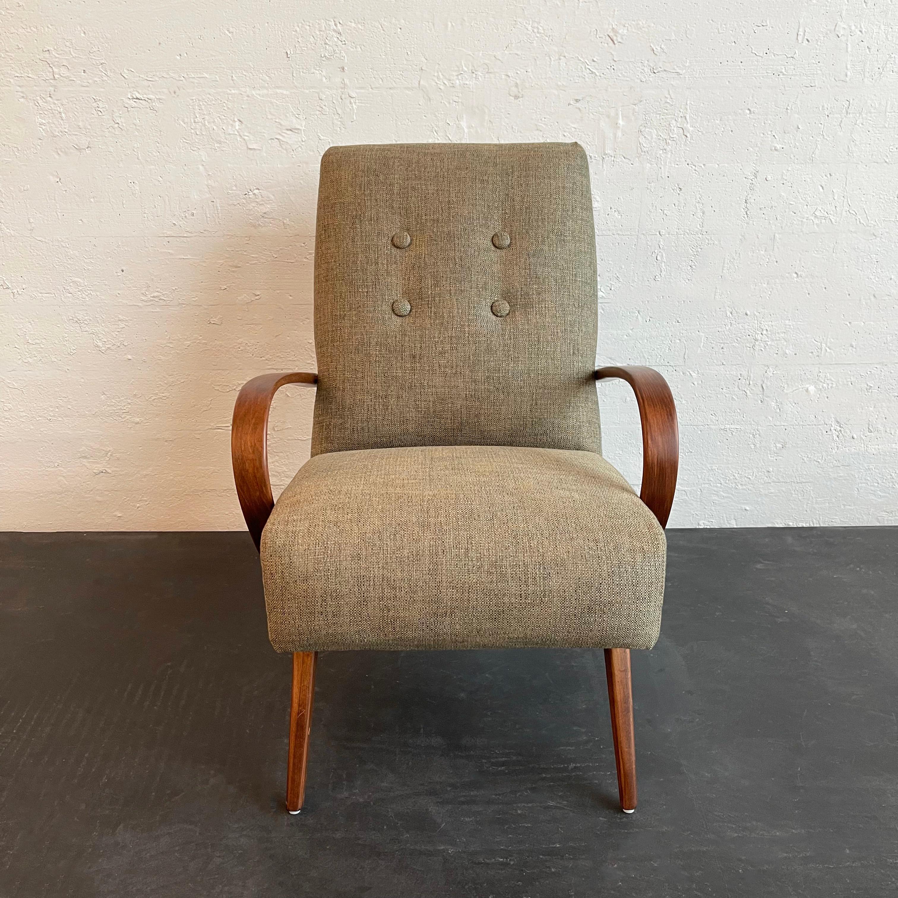  Mid-Century Modern Bentwood Upholstered Armchair By Jaroslav Smidek In Good Condition For Sale In Brooklyn, NY