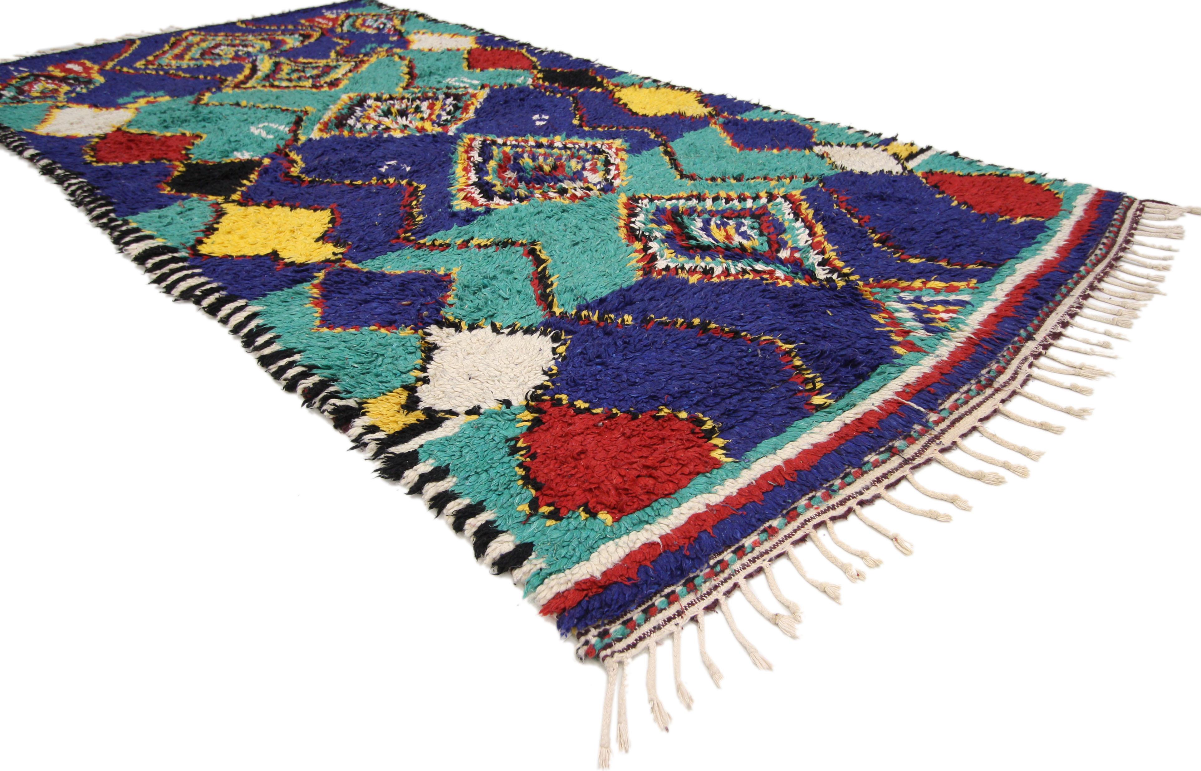 74765 Contemporary Berber Moroccan Rug with Post-Modern Bauhaus Style. This hand knotted wool contemporary Berber Moroccan area rug with Postmodern Bauhaus style features a center row of stacked diamonds within diamonds flanked by zigzag lines