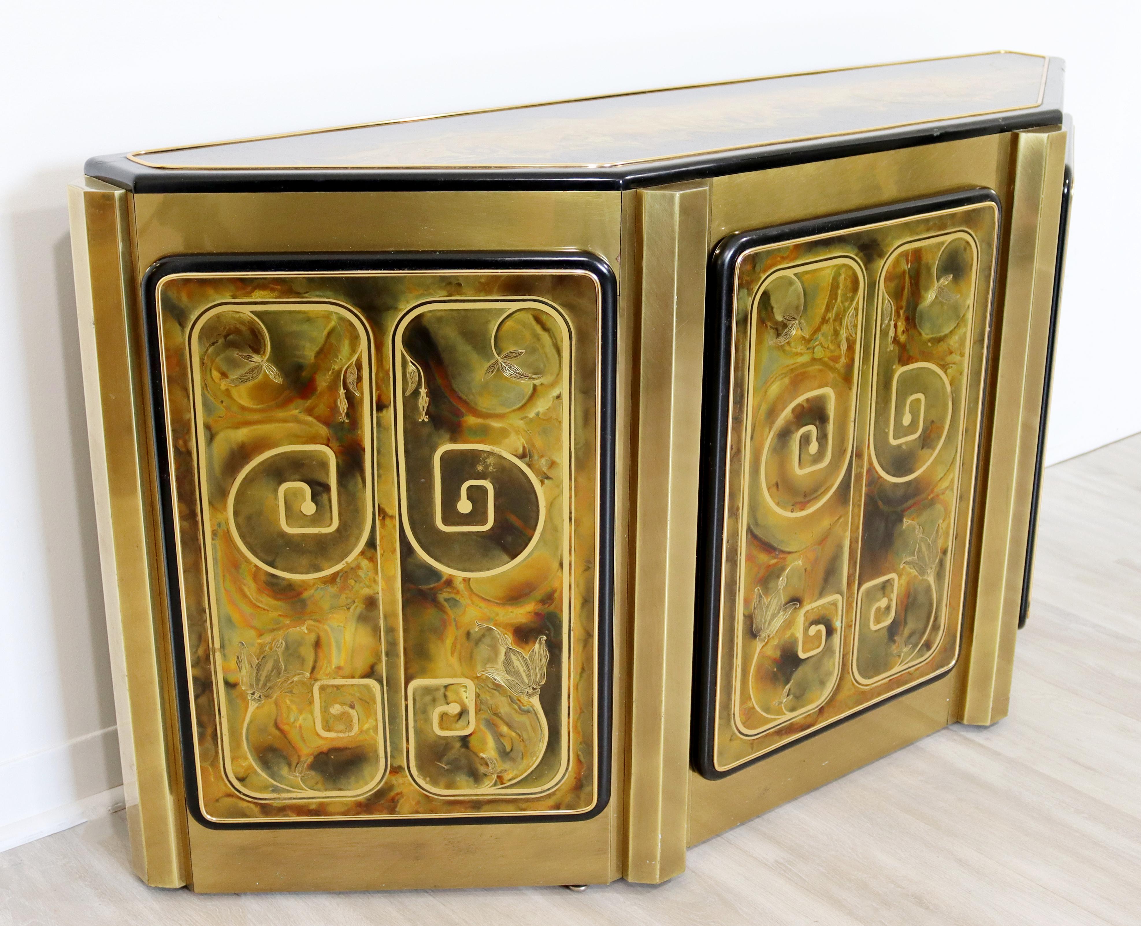 Mid-Century Modern Bernard Rohne Mastercraft Acid Etched Brass Credenza, 1960s In Good Condition In Keego Harbor, MI