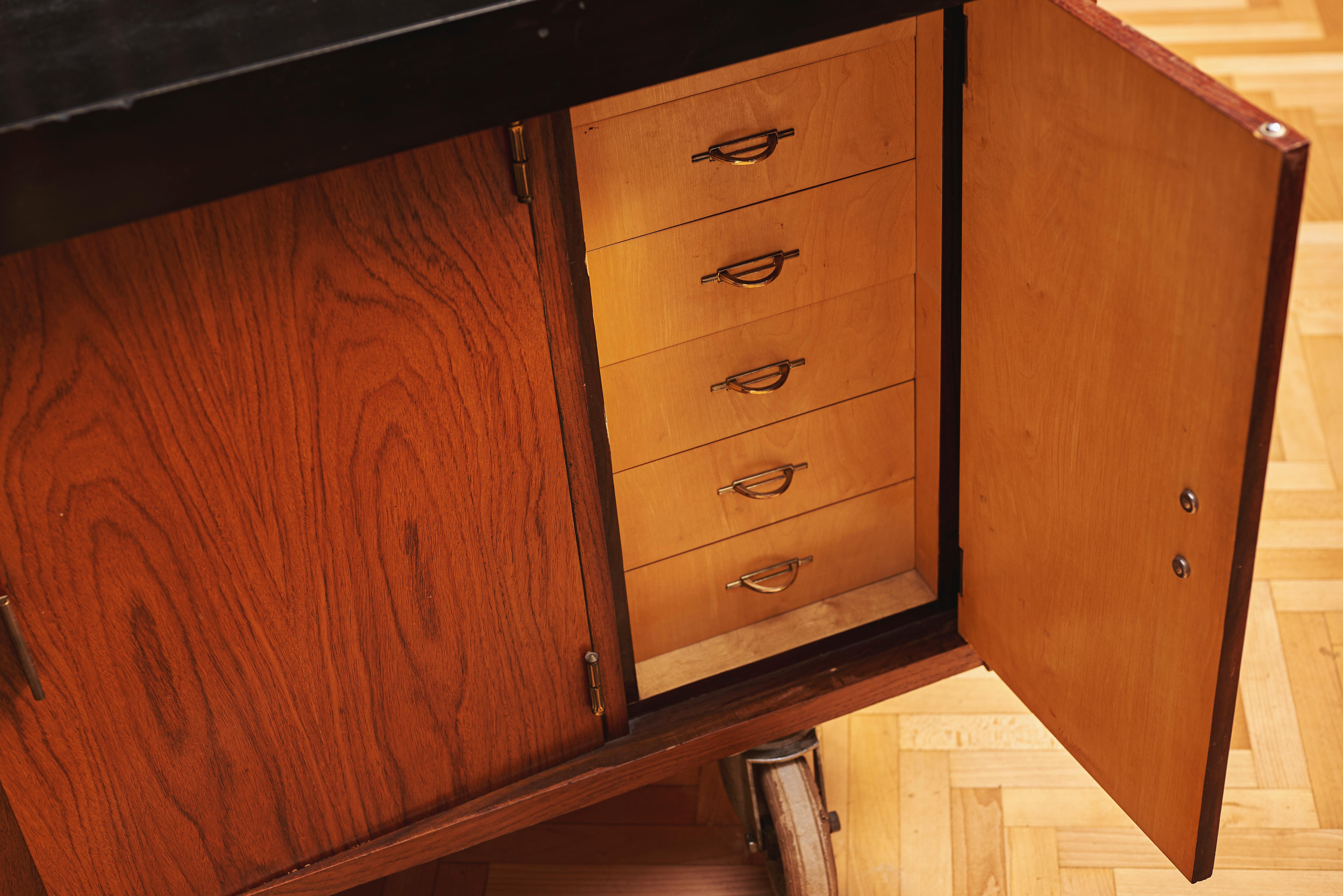 Mueble Bar Seco a Medida Moderno de Mediados de Siglo, Austria, hacia 1950 en venta 4