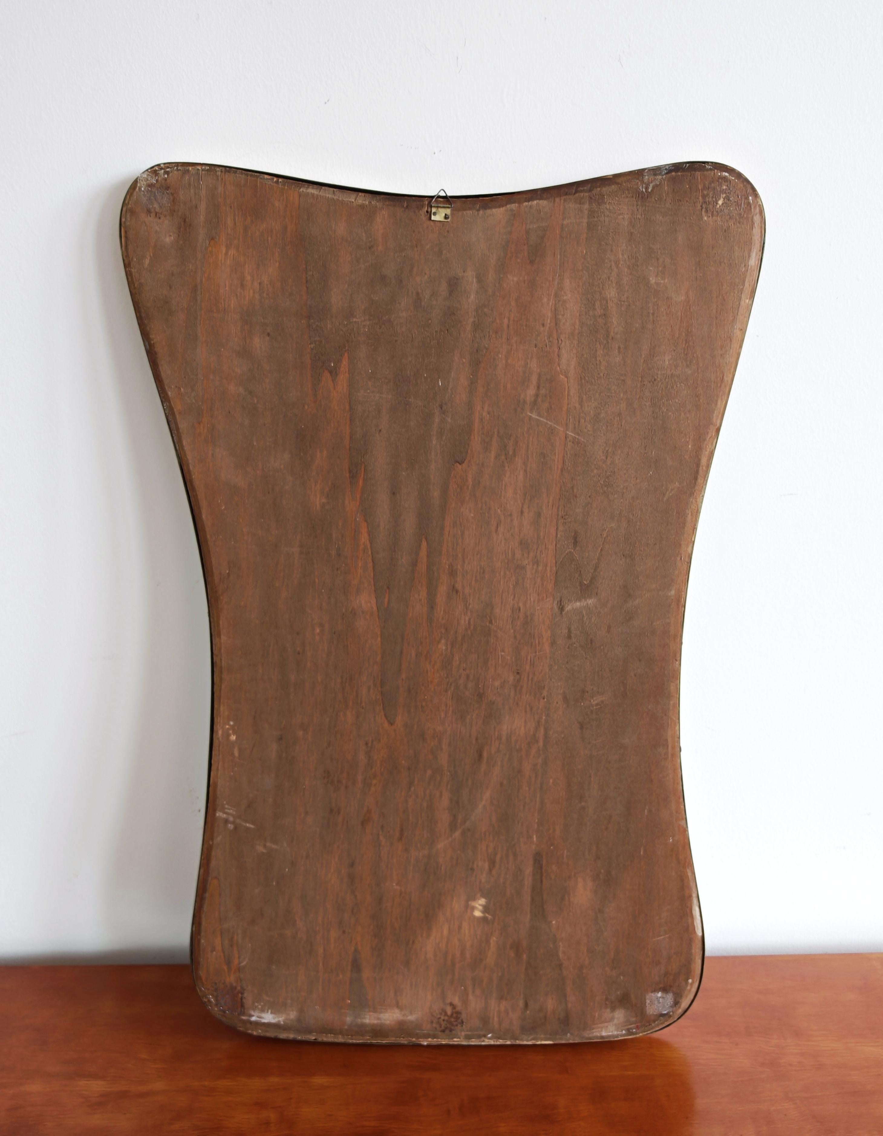 Laiton Miroir biseauté avec cadre en laiton, datant du milieu du siècle dernier, attr. à Gio Ponti en vente