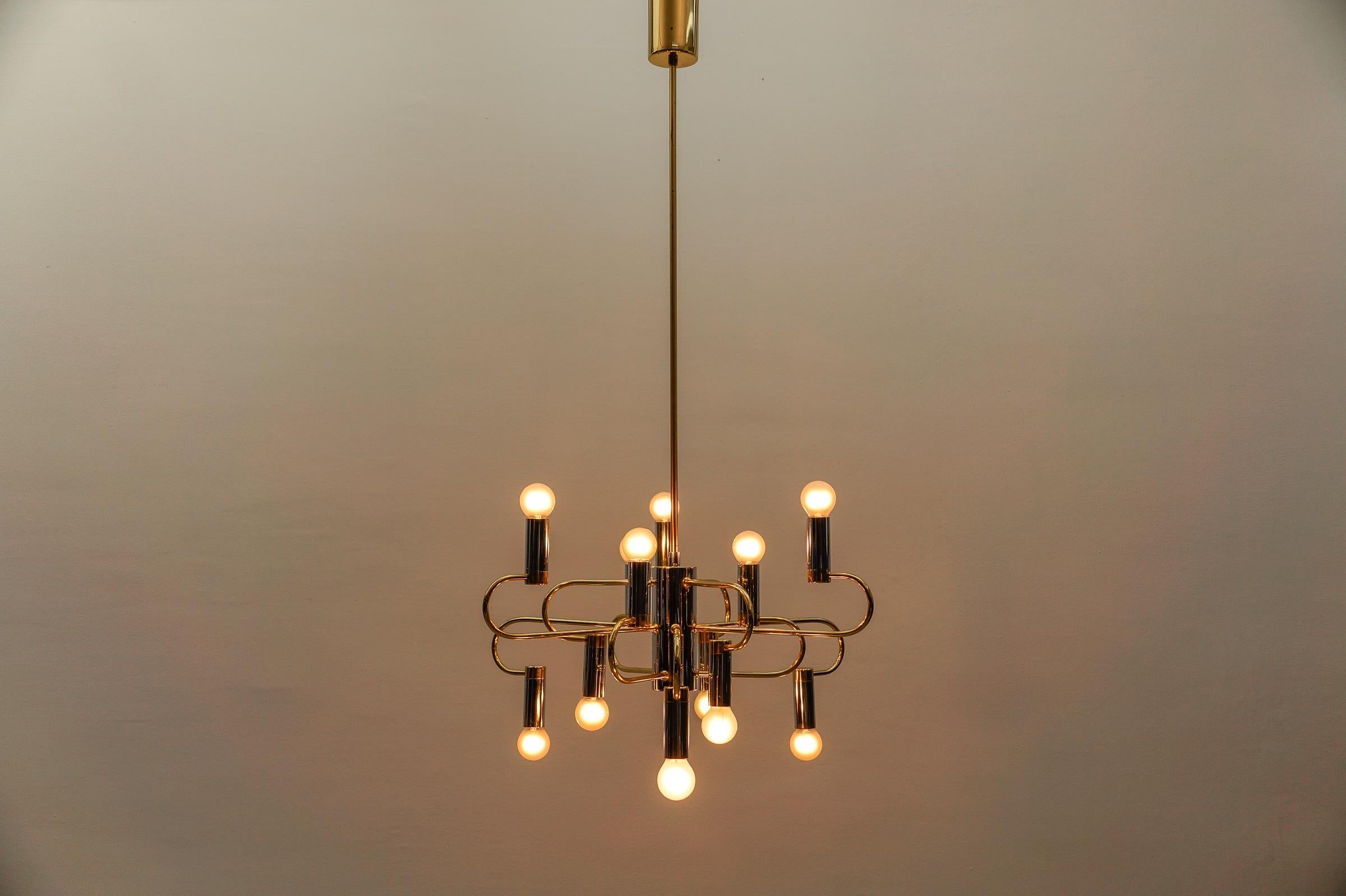 Mid-Century Modern Bicolor Orbit Ceiling Lamp, Italy 1960s For Sale 1