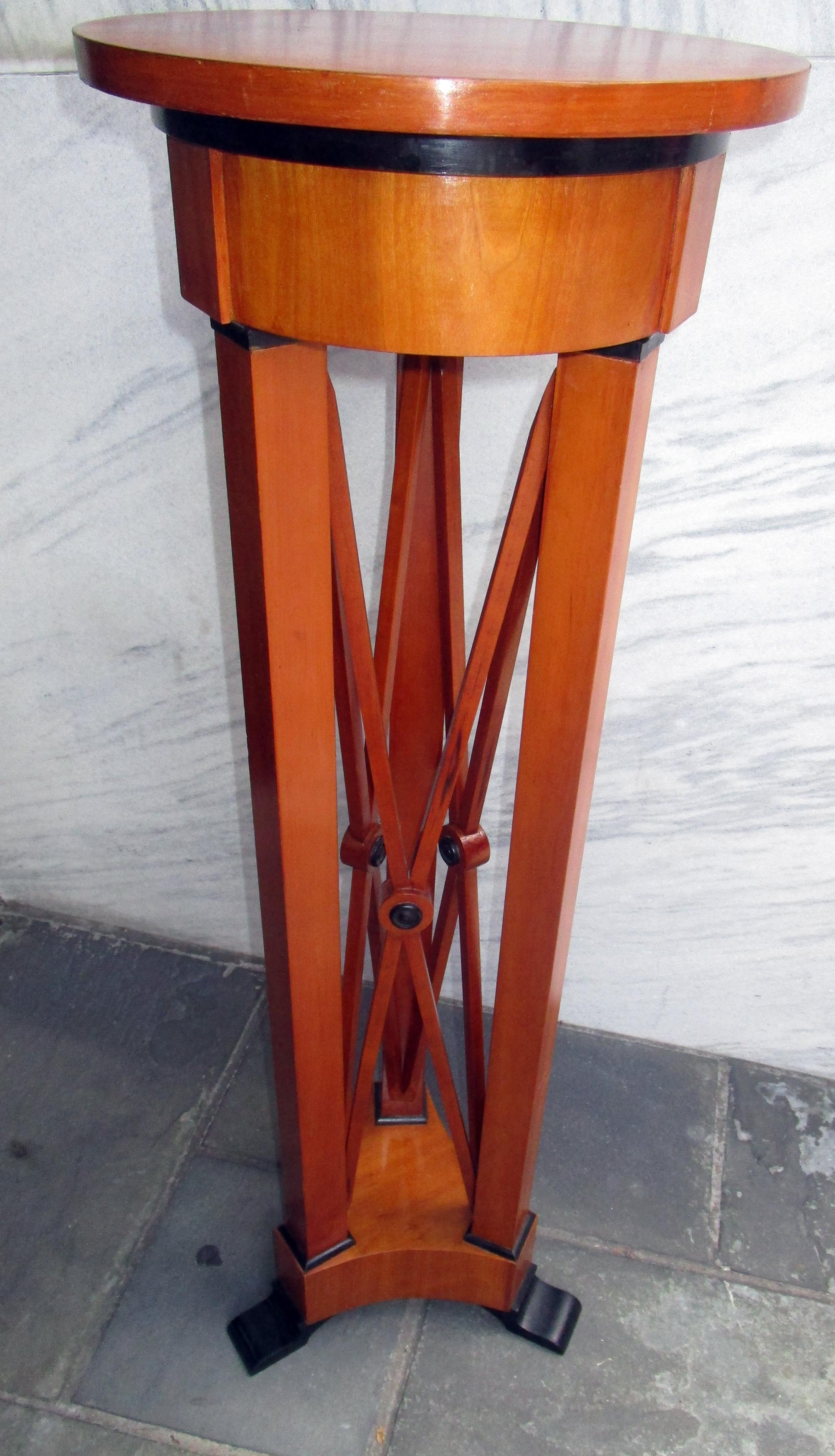 Unknown Mid-century Modern Biedermeier Style Pedestal Stands Pair For Sale