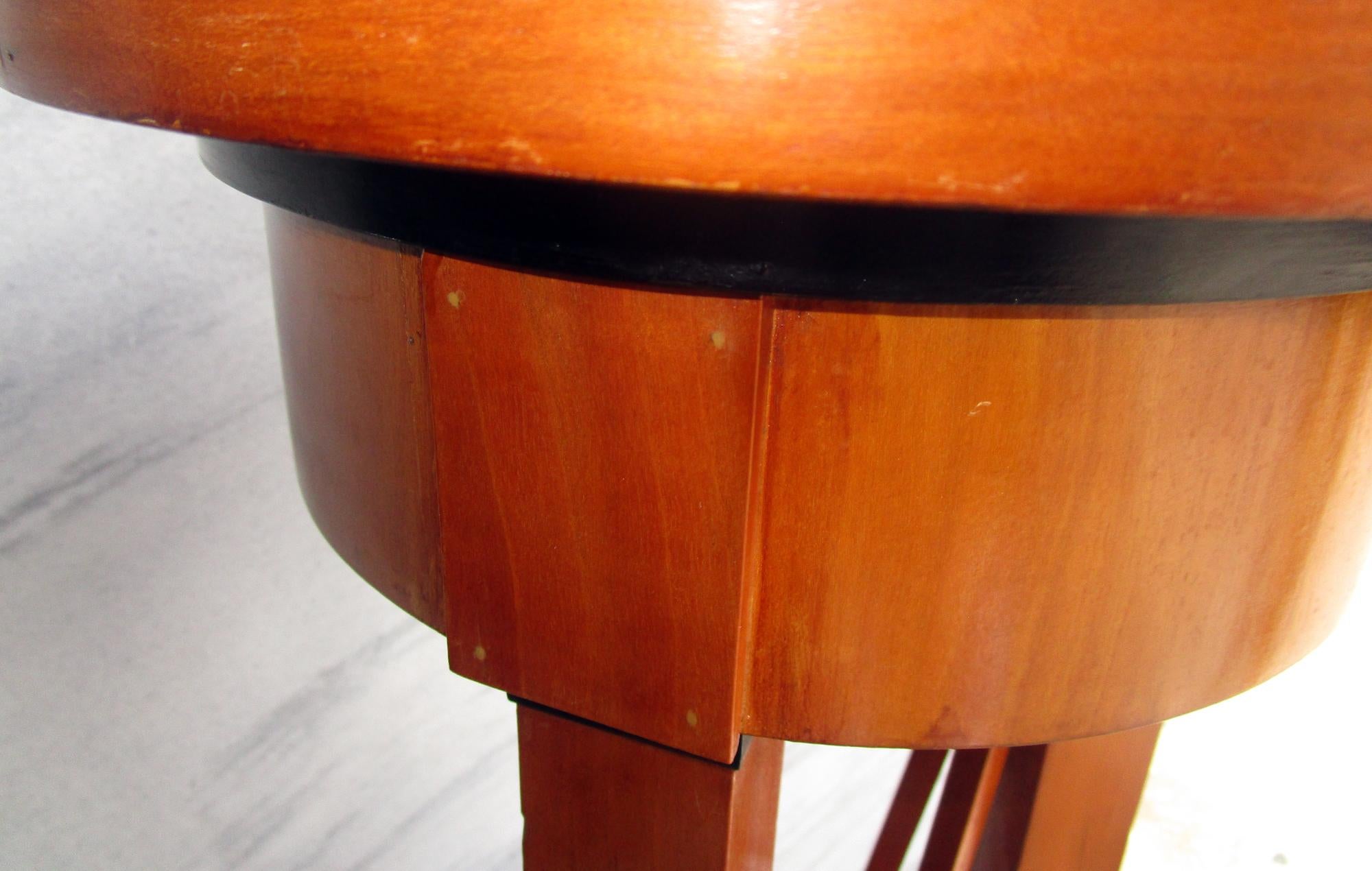 Mid-century Modern Biedermeier Style Pedestal Stands Pair For Sale 1