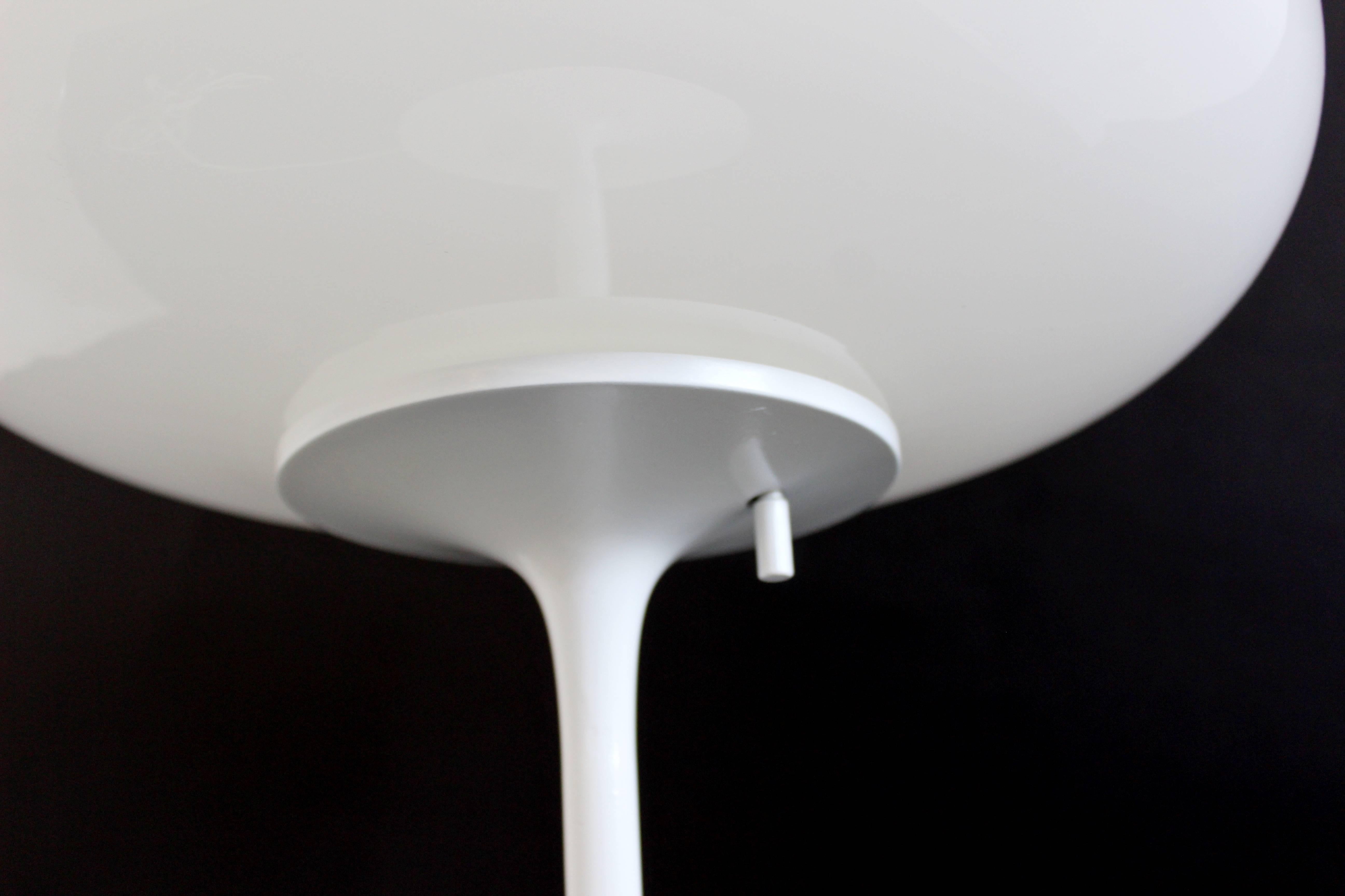 Mid-Century Modern Billy Curry for Laurel White Glass Mushroom Table Lamp, 1970s 1