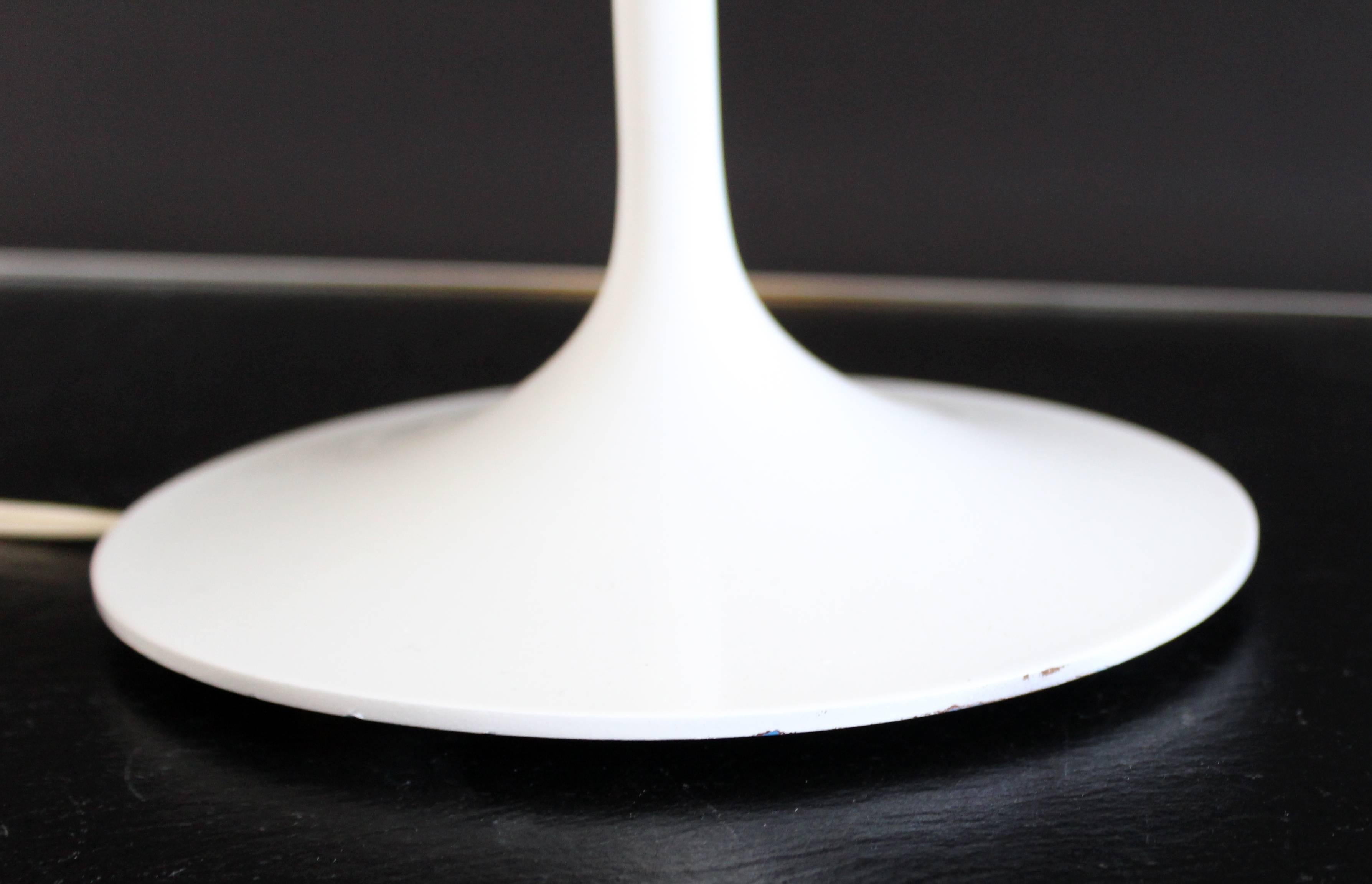 Mid-Century Modern Billy Curry for Laurel White Glass Mushroom Table Lamp, 1970s 2