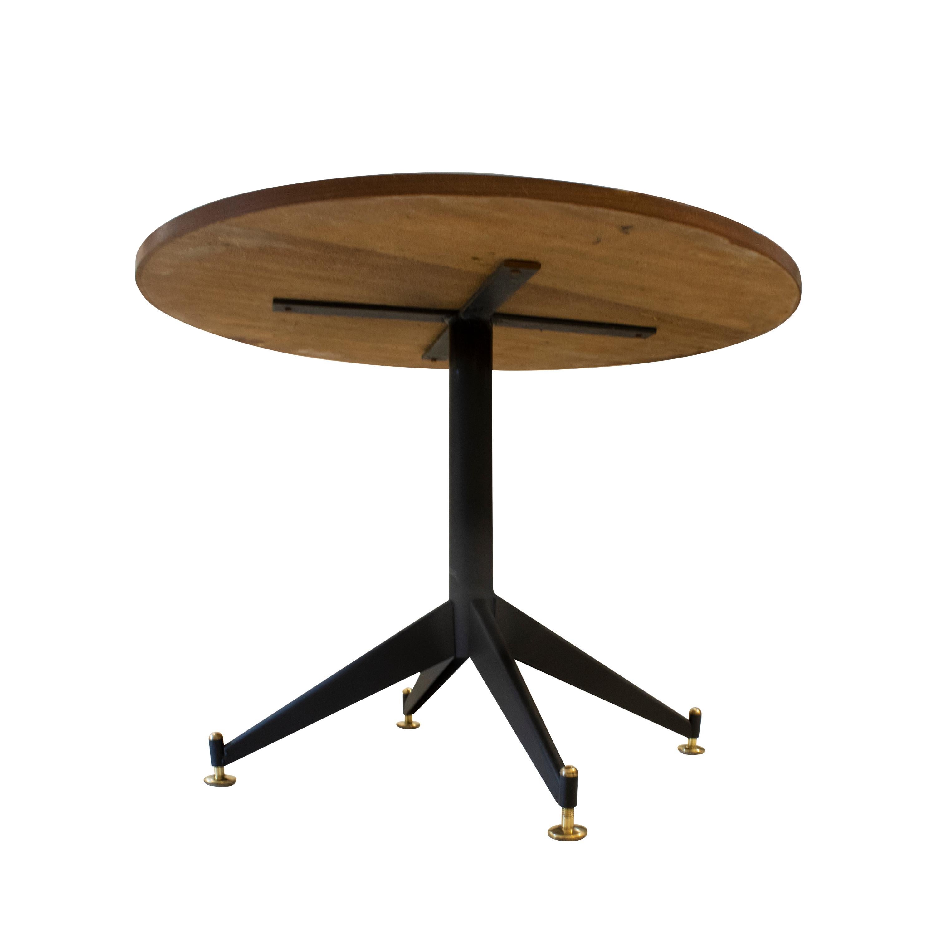 Lacquered Mid-Century Modern Birch and Metal Round Center Table, Italy, 1960