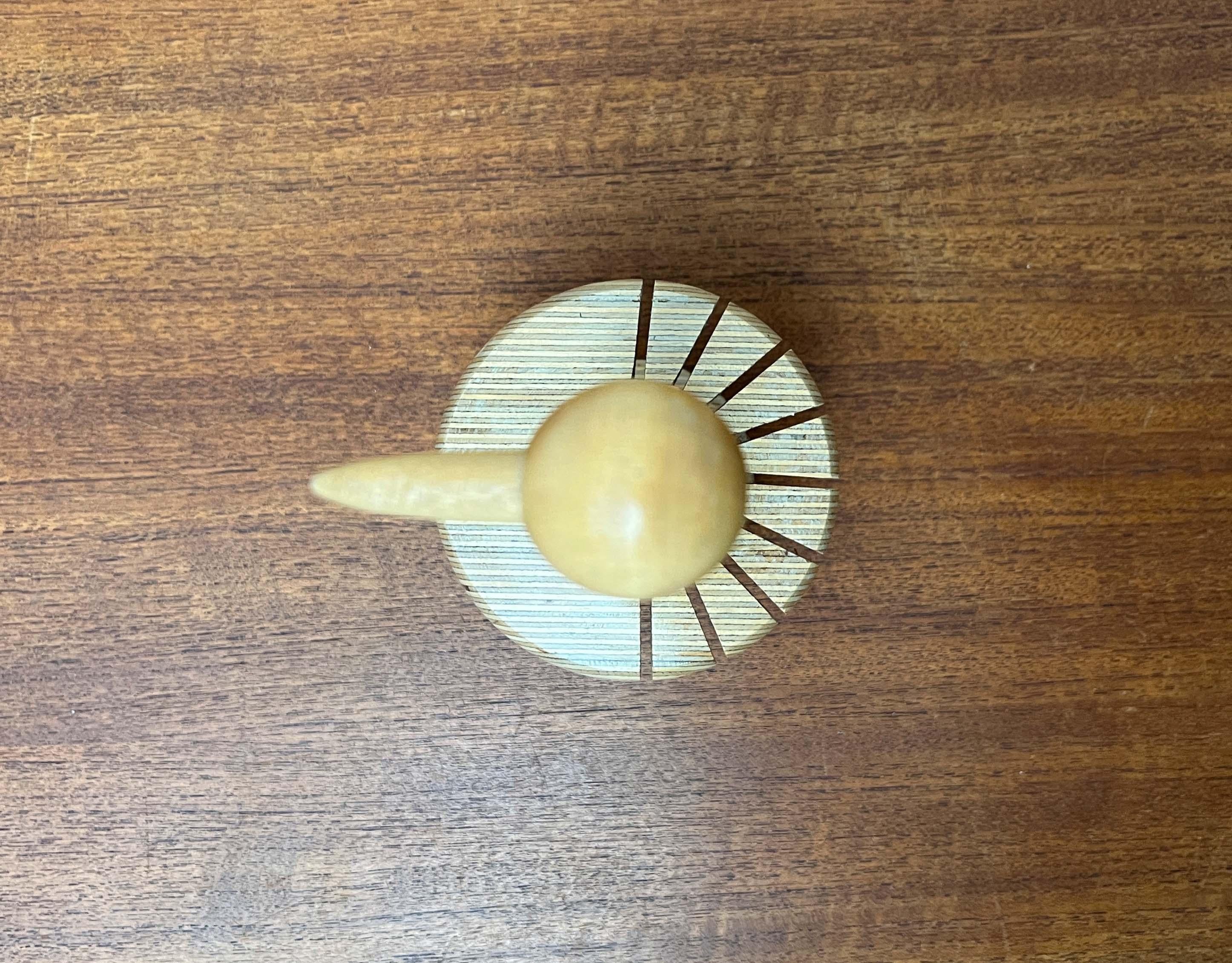 Servilletero de madera con diseño de pájaro moderno de mediados de siglo de Paavo Asikainen, Finlandia Finlandés en venta