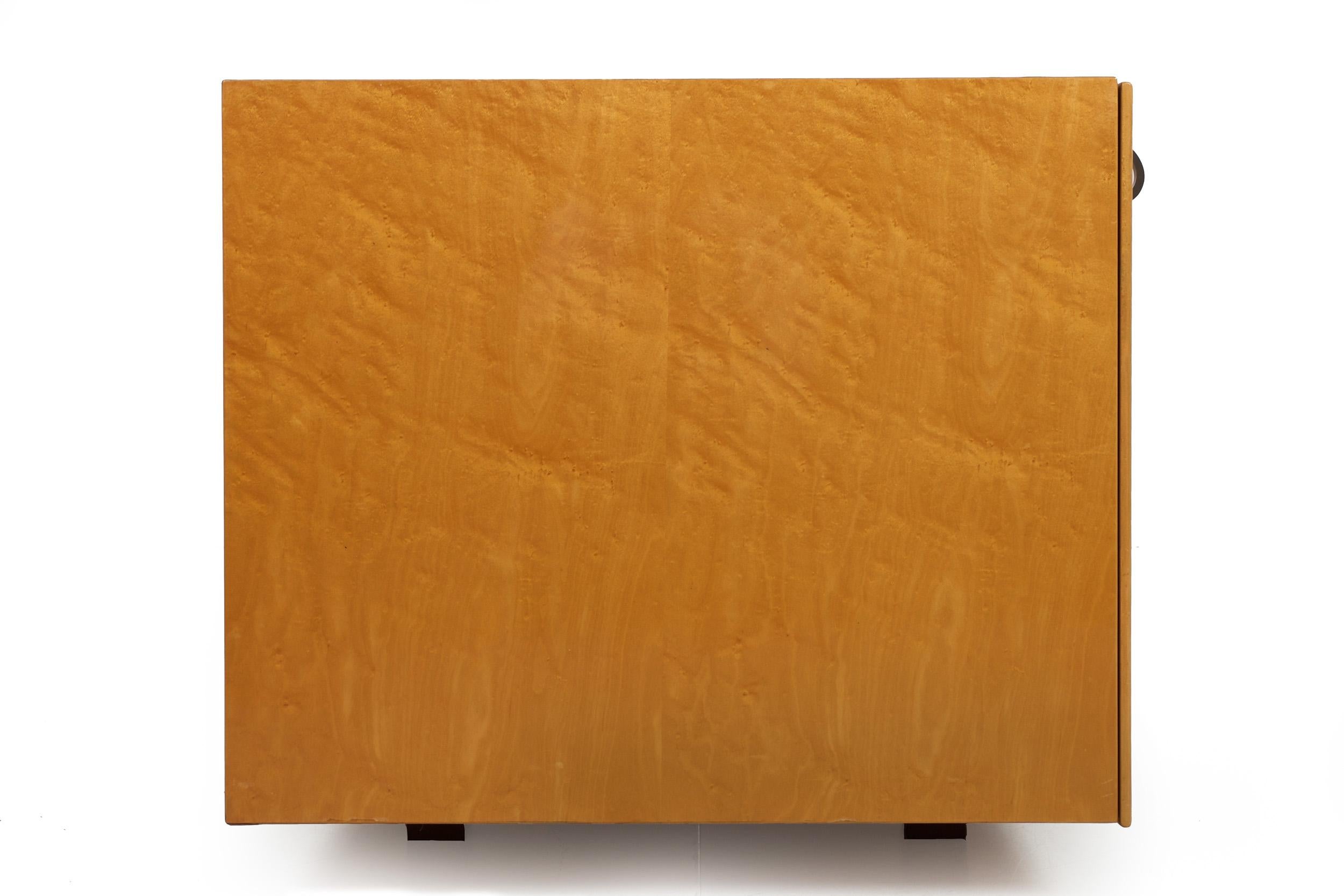 20th Century Mid-Century Modern Birdseye Maple Credenza by Giovanni Offredi for Saporiti