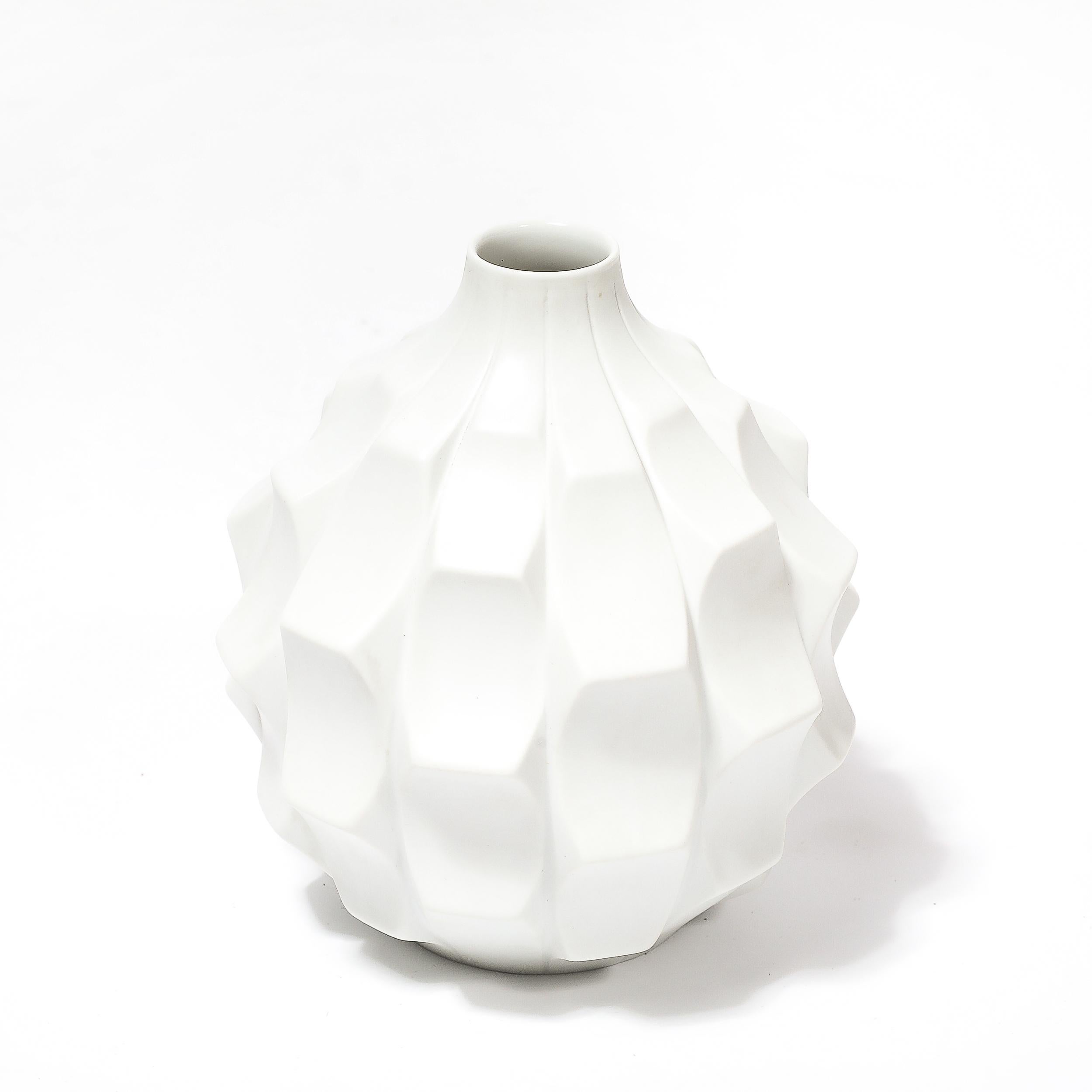 Mid-Century moderno Vaso a carciofo in bisquit di Heinrich Fuchs per Hutschenreuther, metà del secolo scorso in vendita